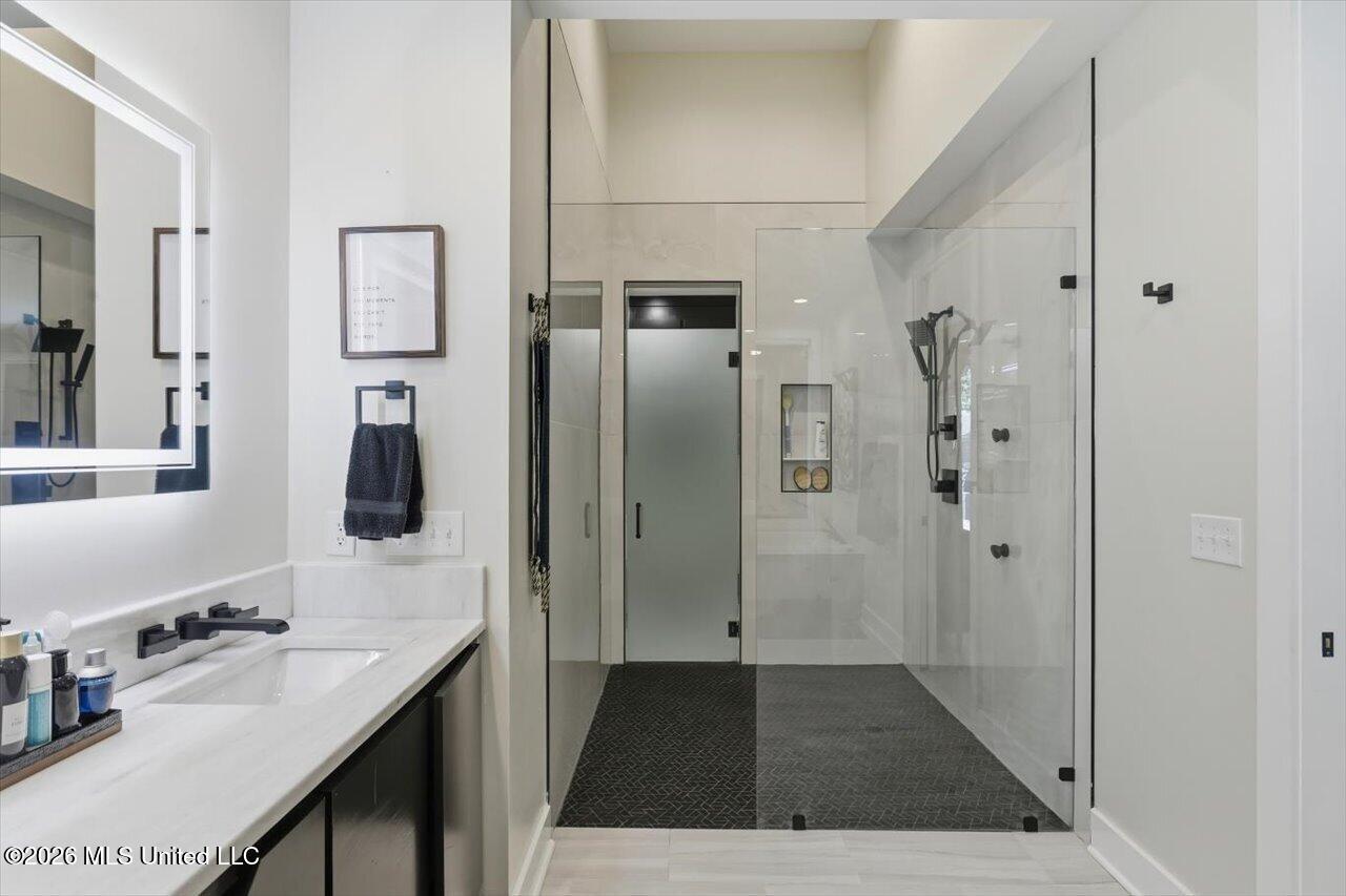 3 Carter Grove Property Photo 33
