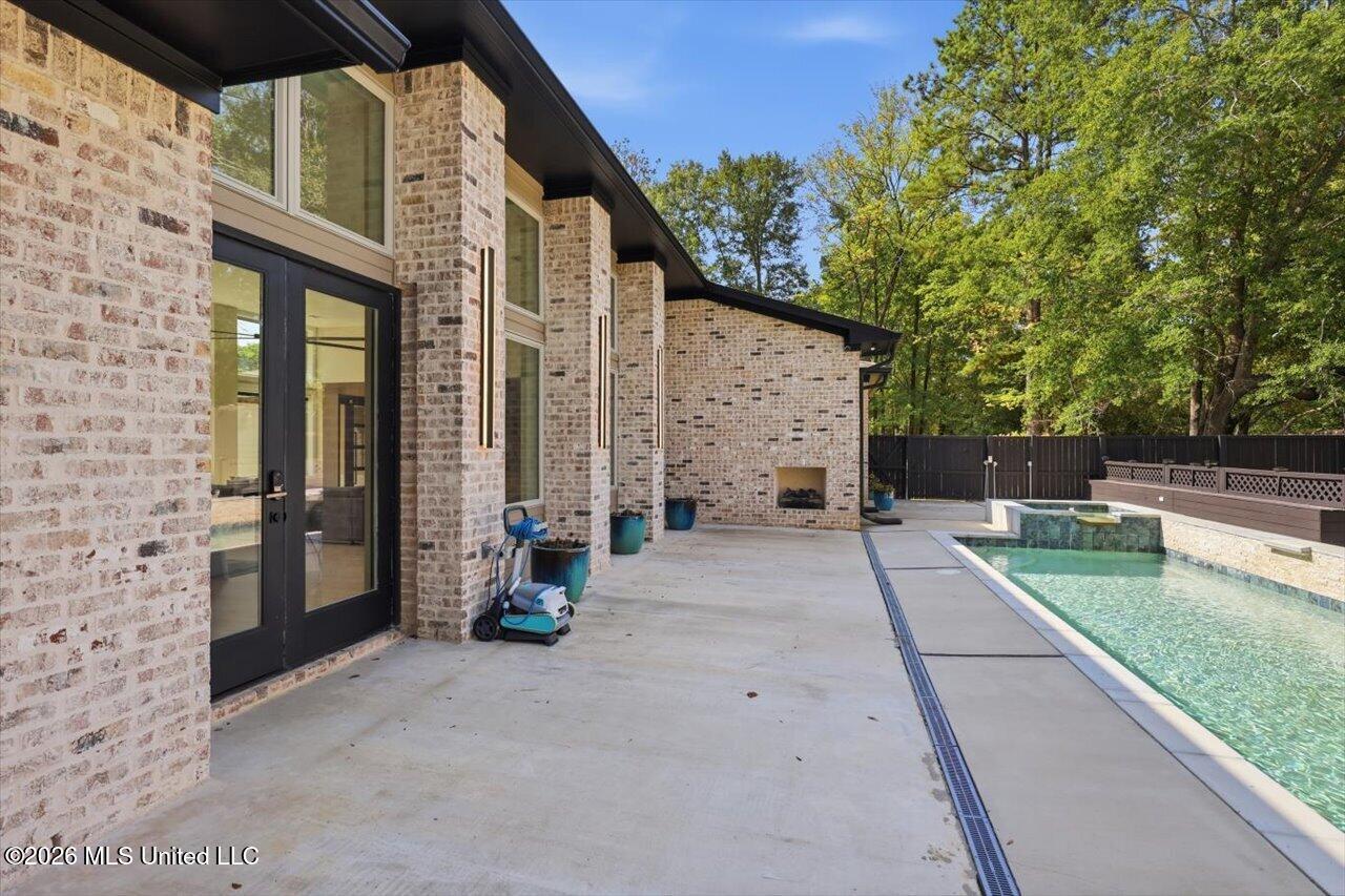 3 Carter Grove Property Photo 38