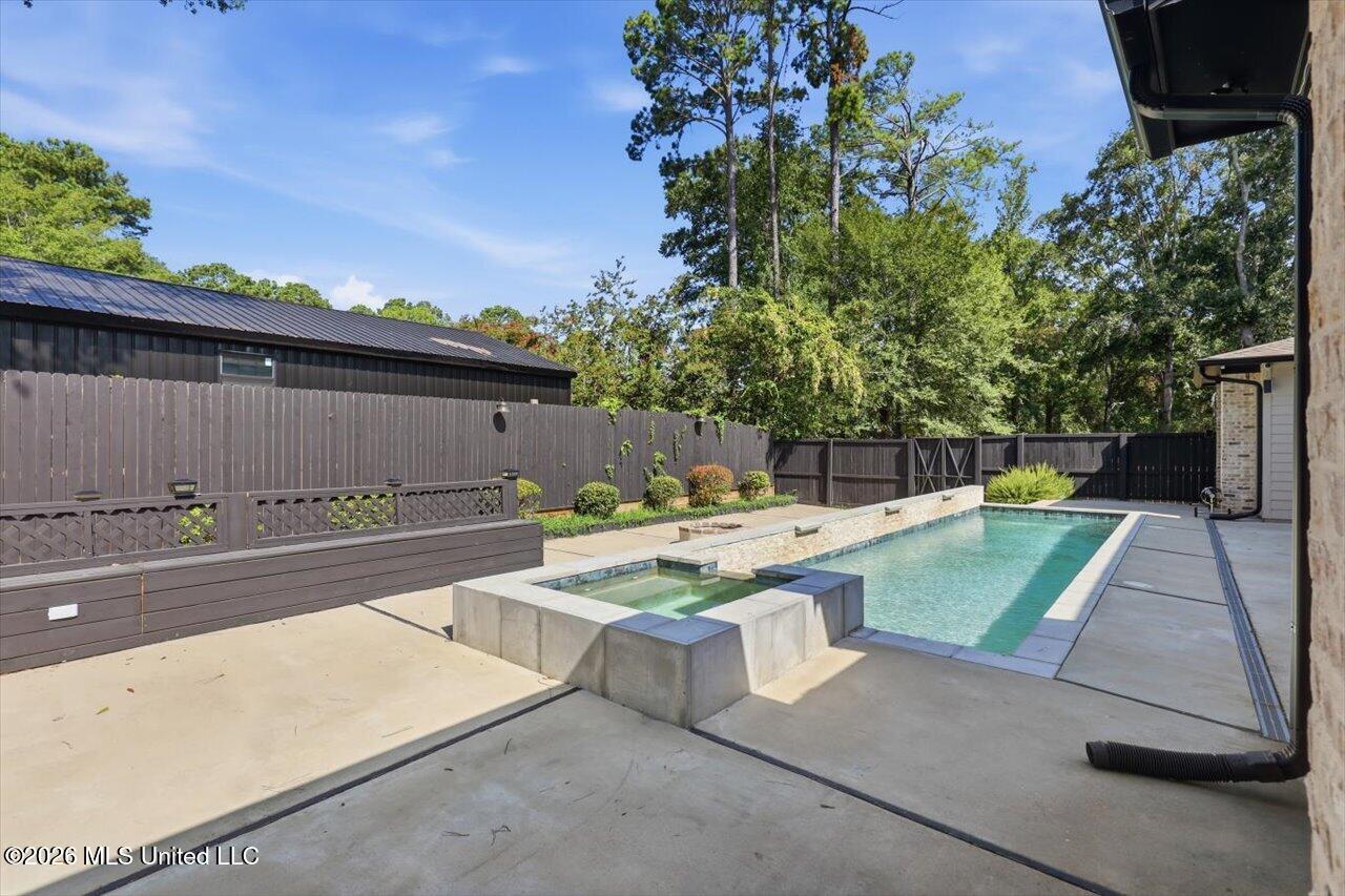 3 Carter Grove Property Photo 42