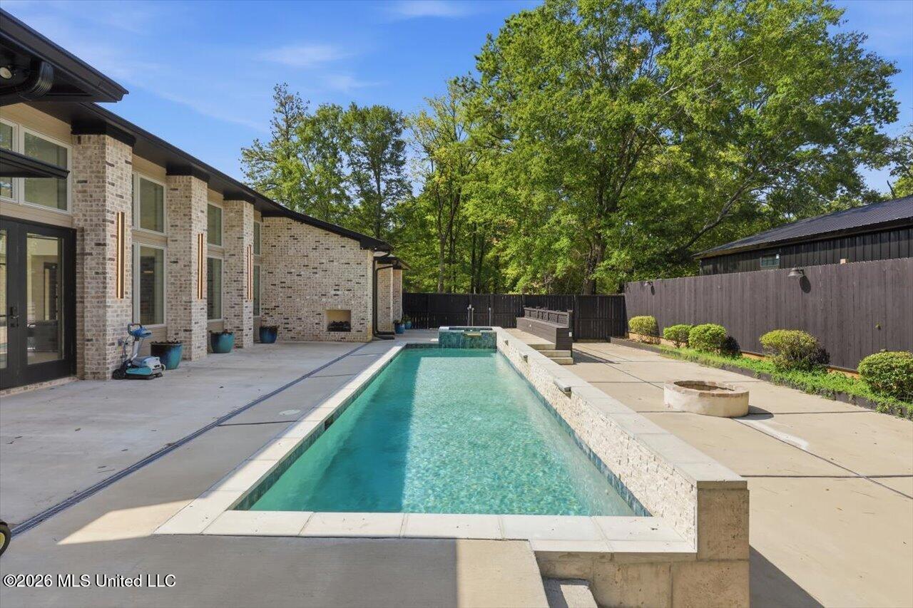 3 Carter Grove Property Photo 44