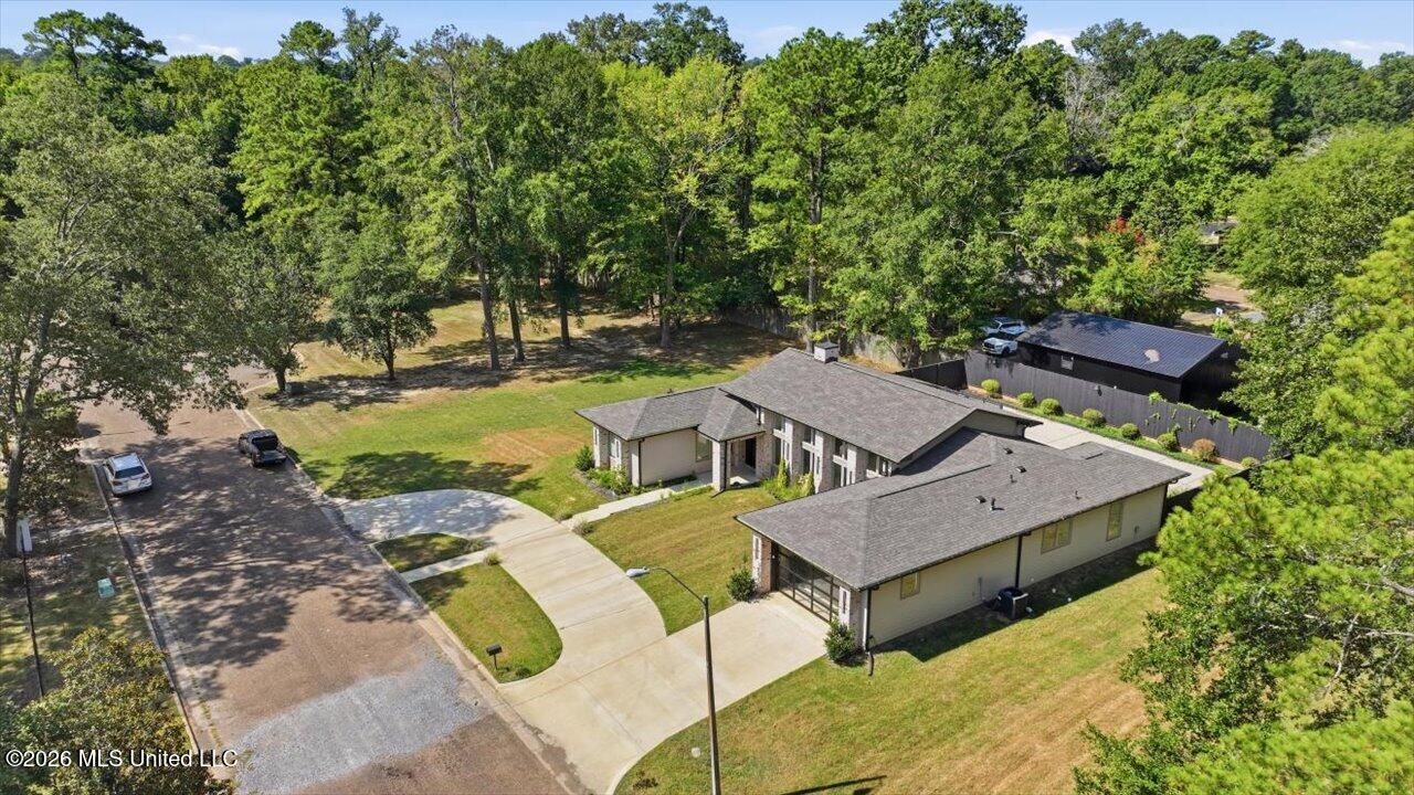 3 Carter Grove Property Photo 51