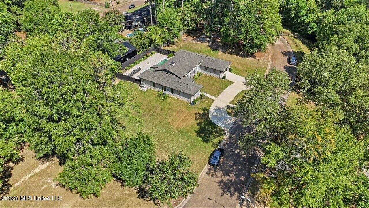 3 Carter Grove Property Photo 53