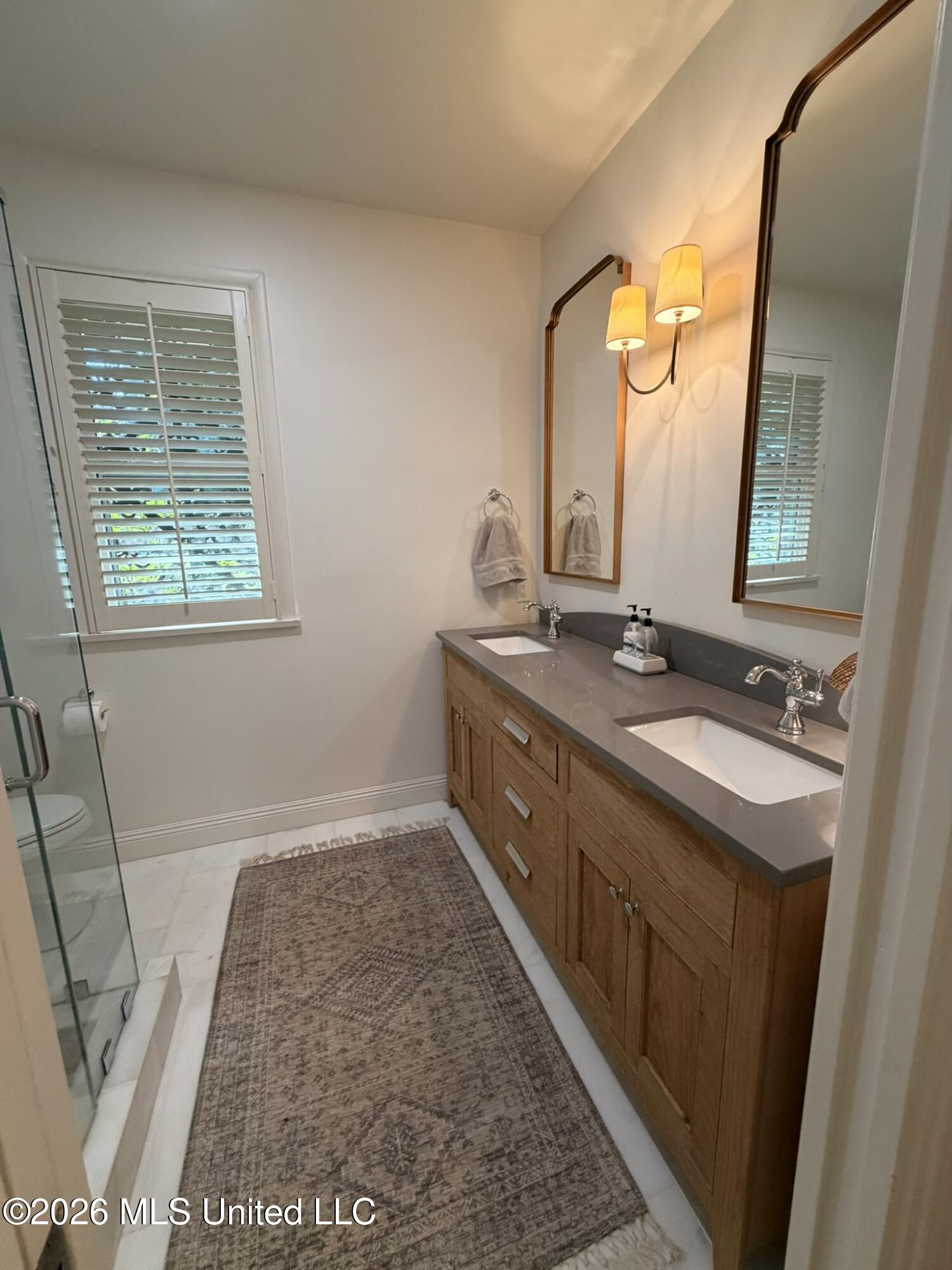 2 Bingaman Lane Property Photo 15
