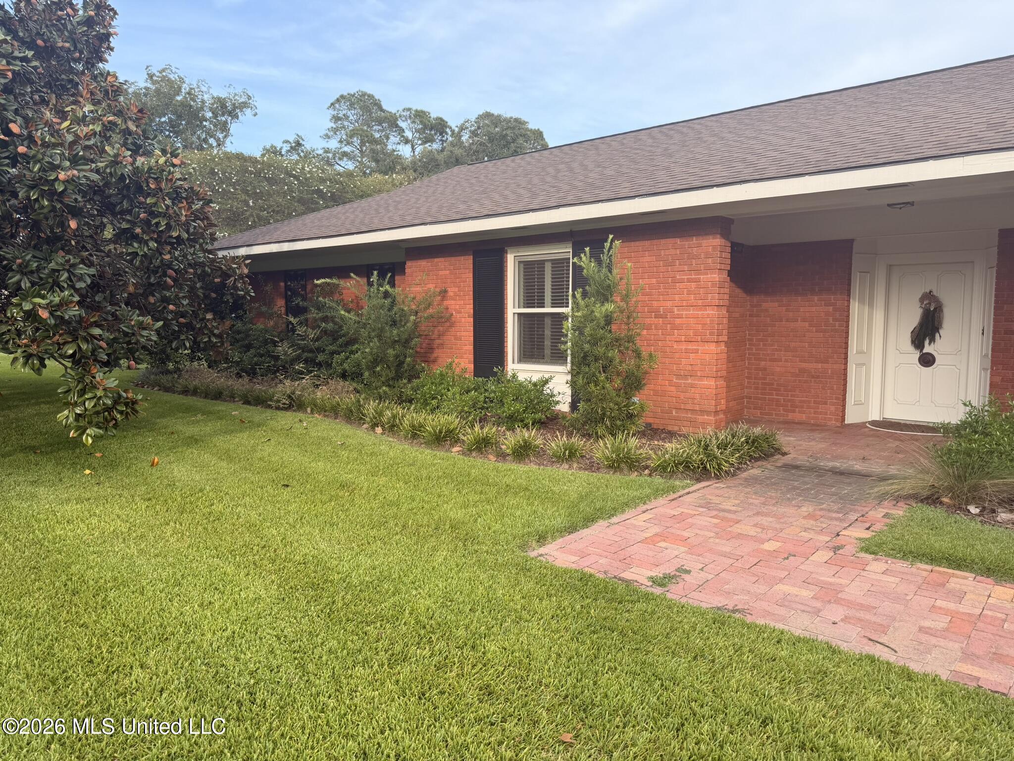 2 Bingaman Lane Property Photo 29