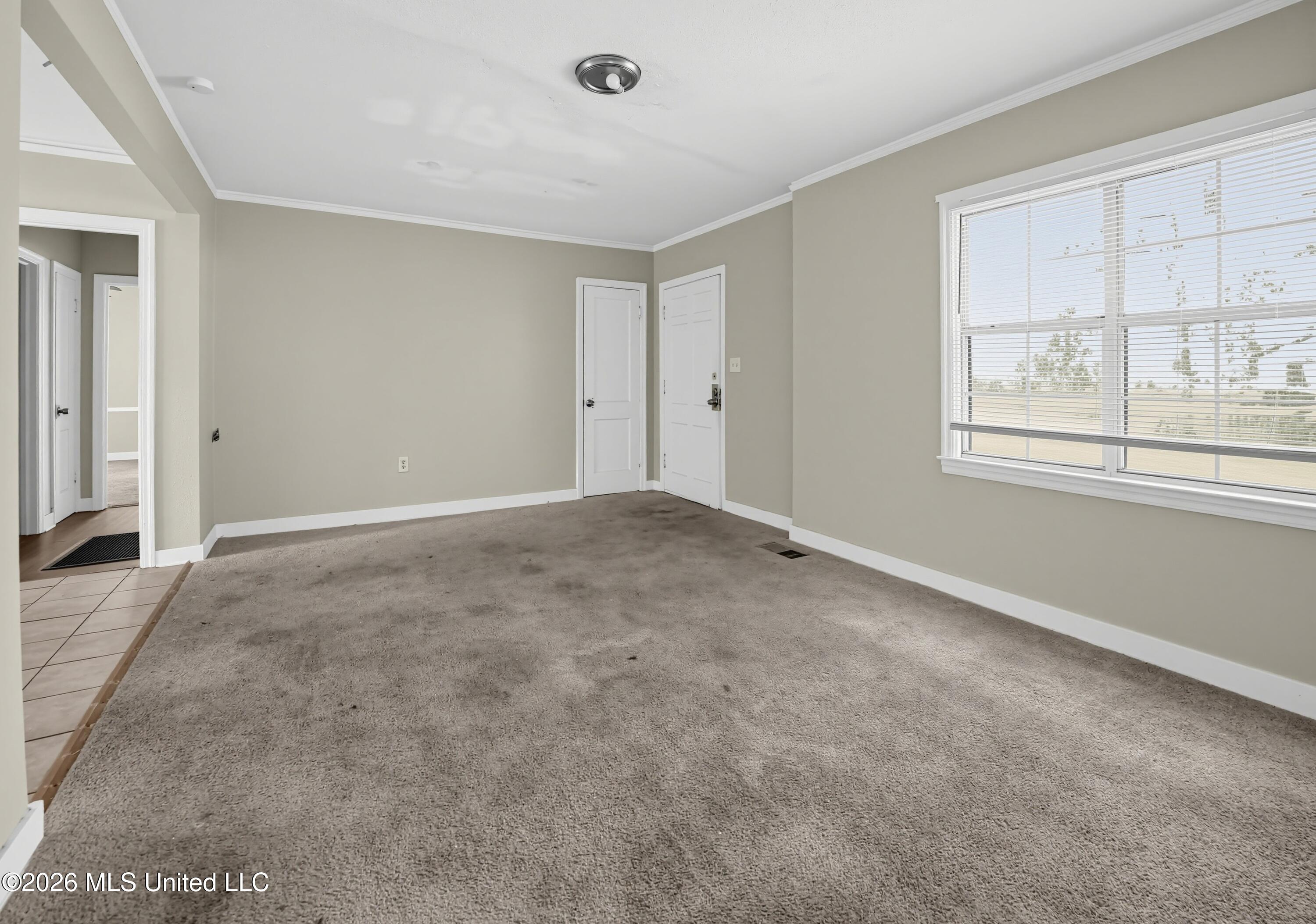 737 Woodbury Road Property Photo 7