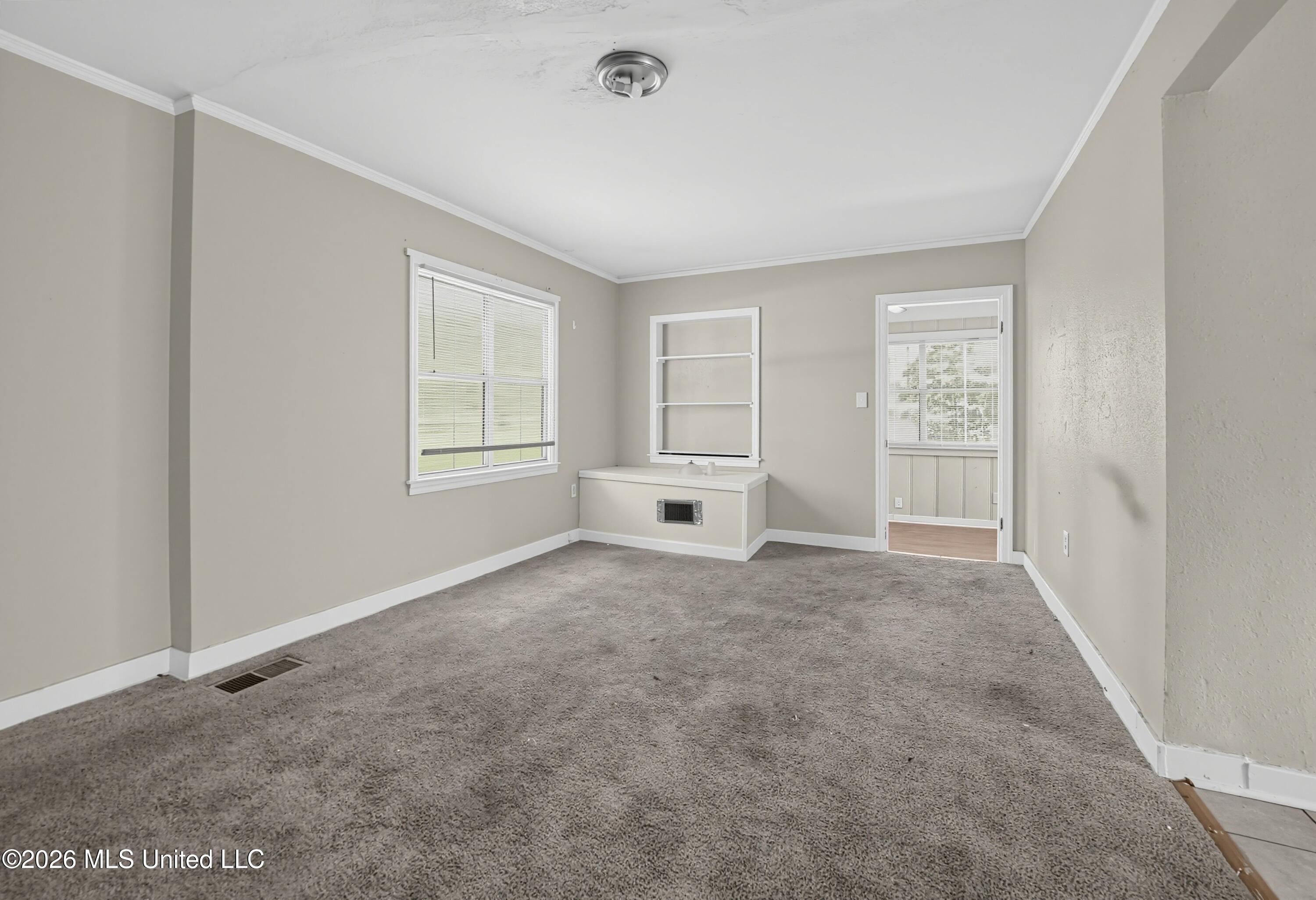737 Woodbury Road Property Photo 8