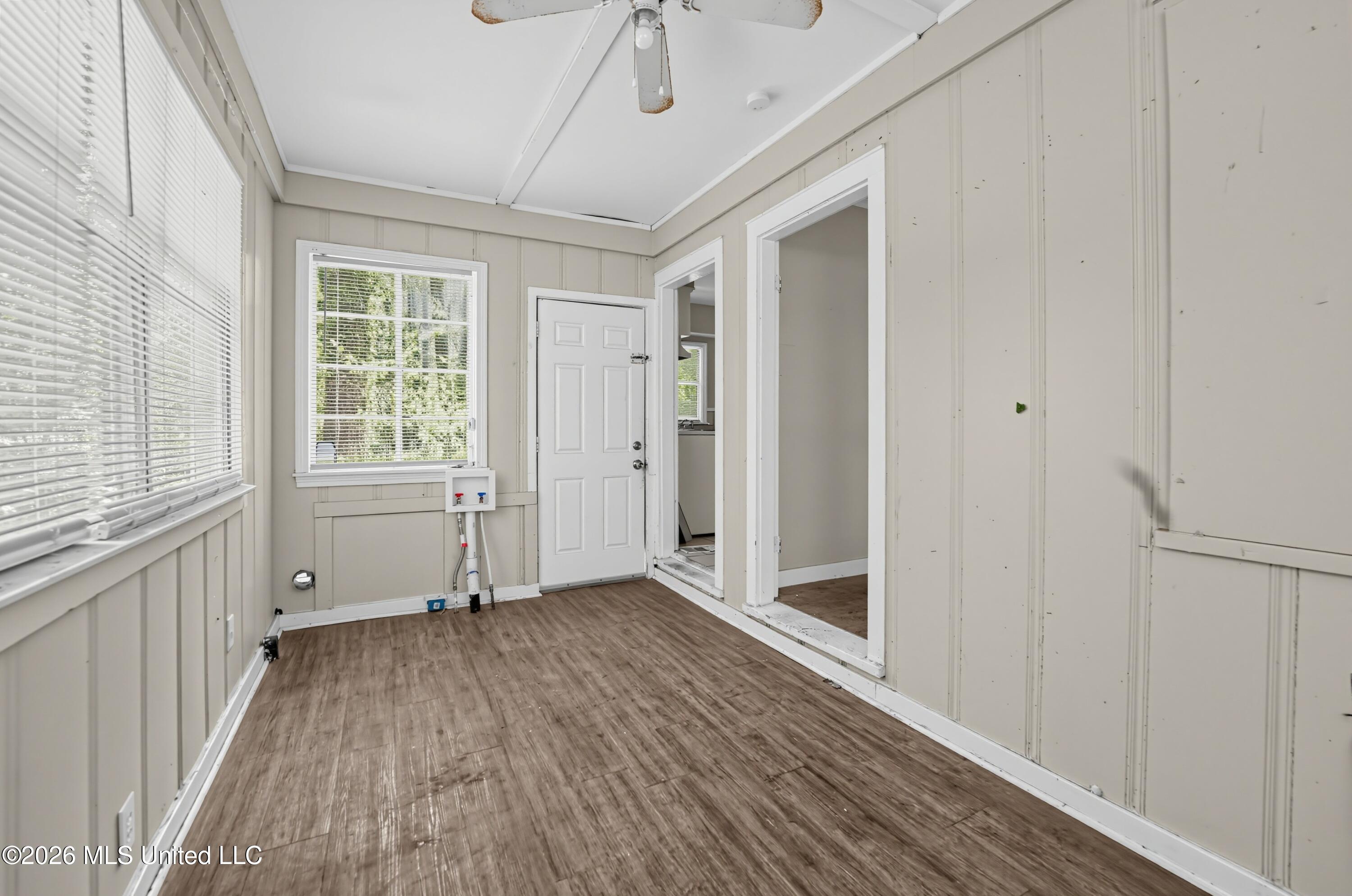 737 Woodbury Road Property Photo 24