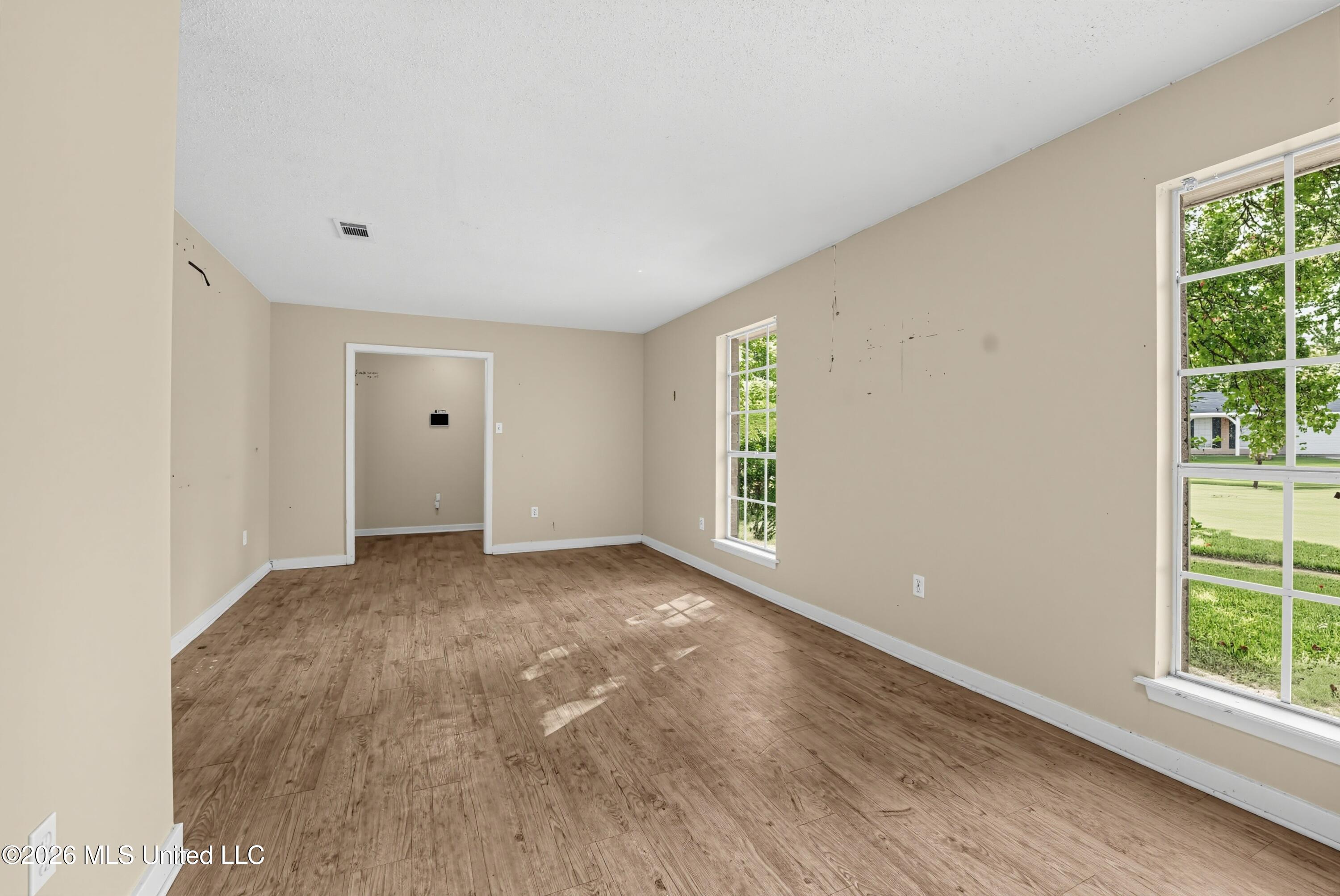 104 Roanwood Court Property Photo 3