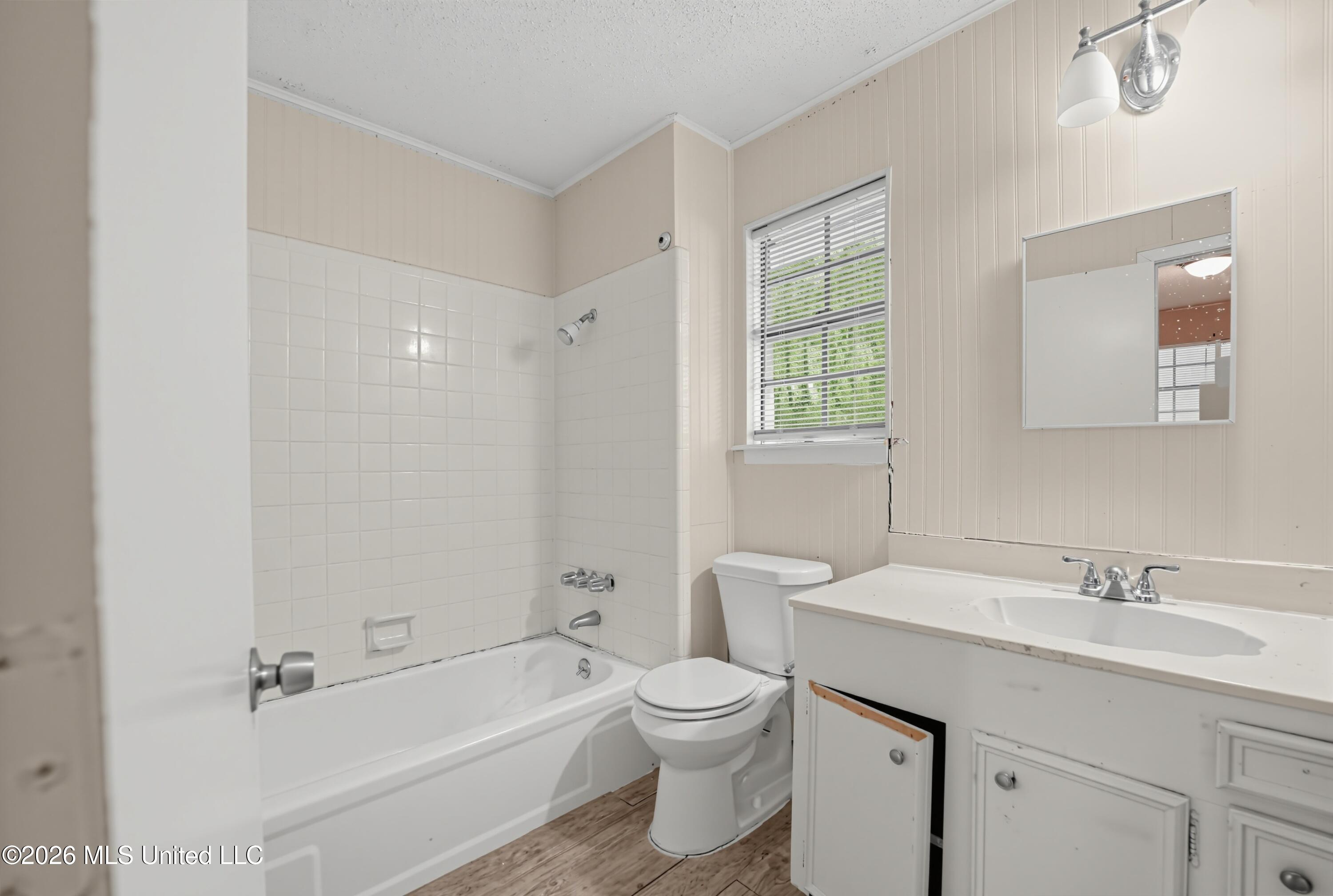 104 Roanwood Court Property Photo 16