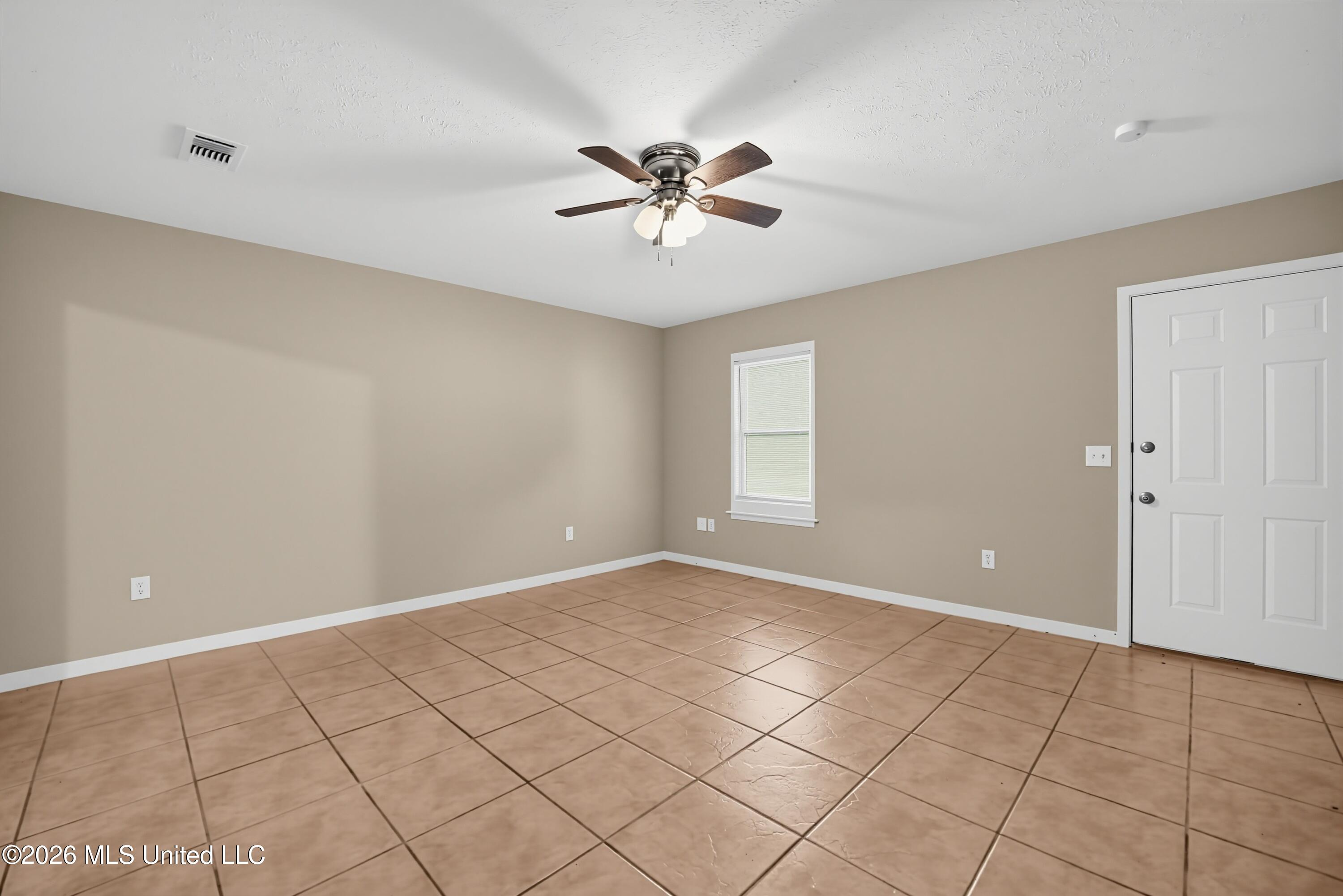 223 One Park Place Property Photo 3