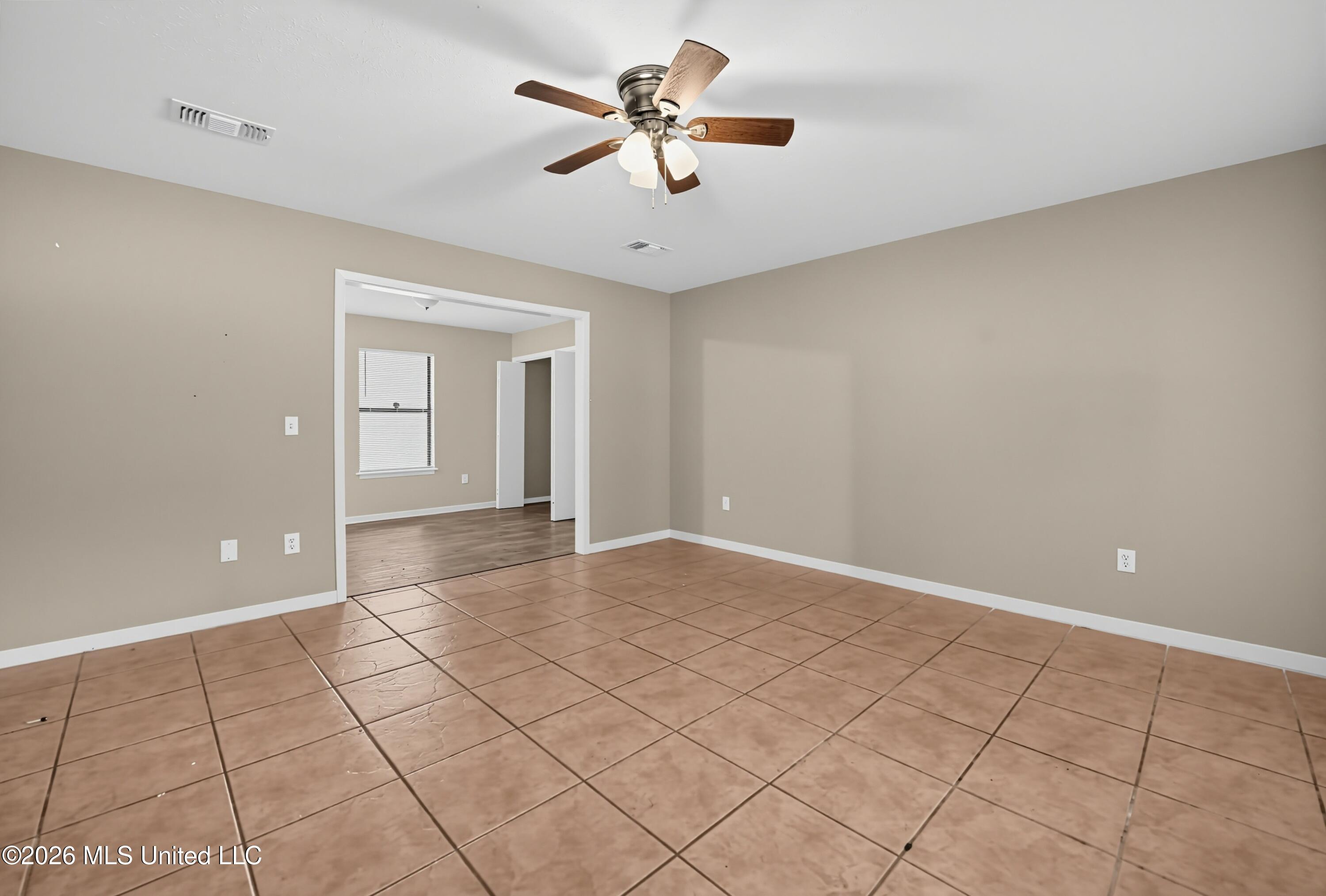 223 One Park Place Property Photo 6