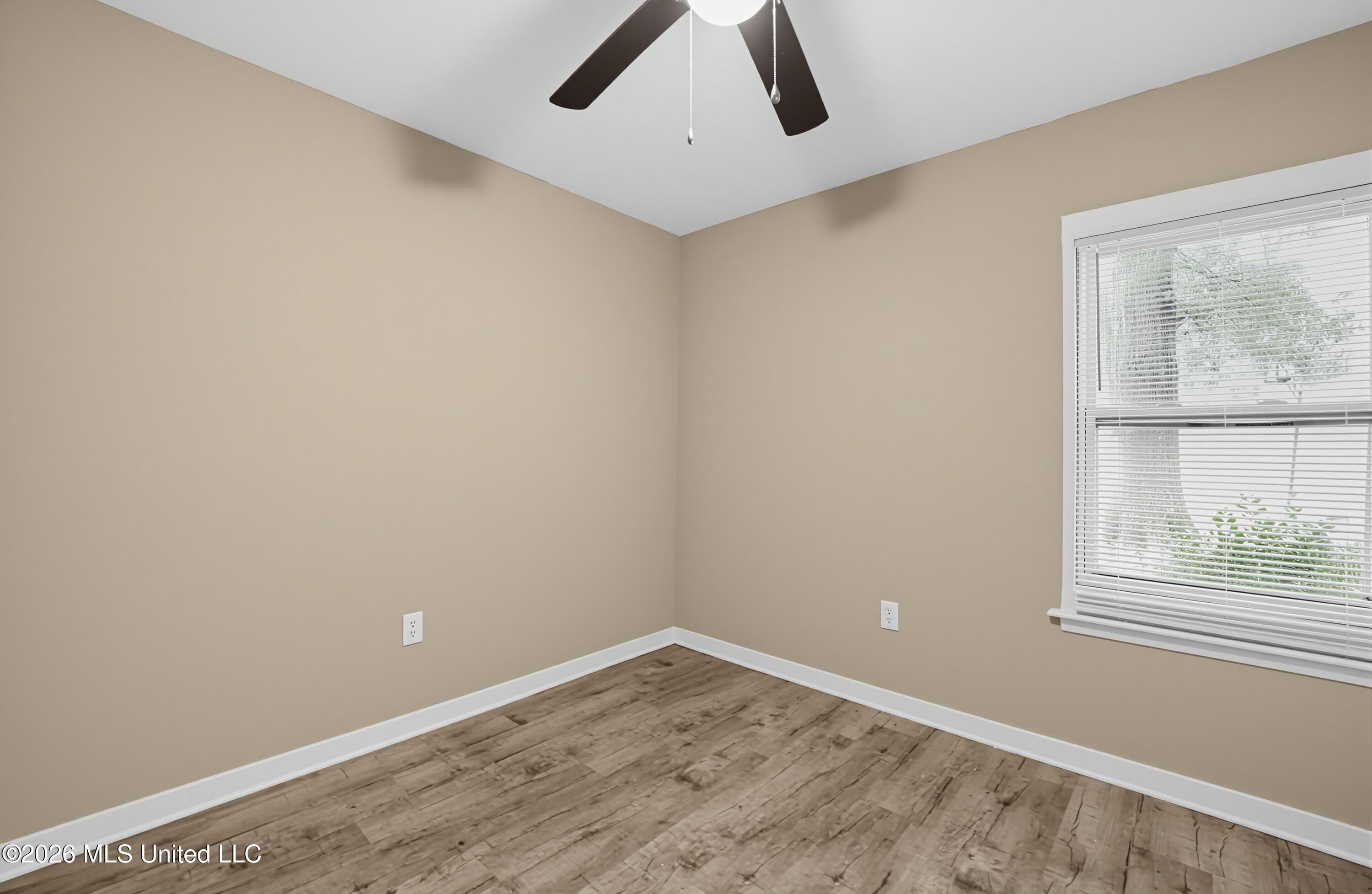 223 One Park Place Property Photo 21