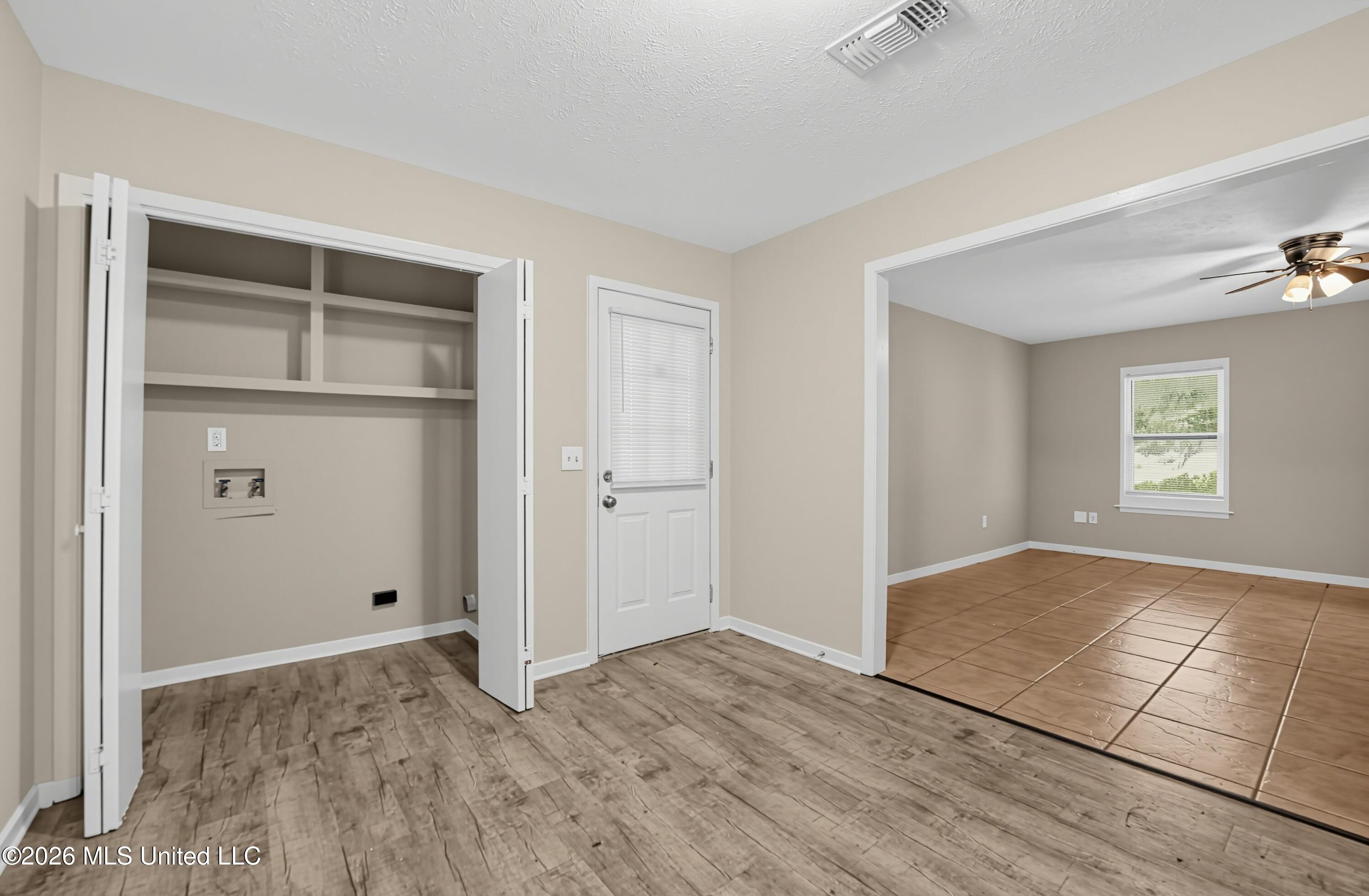 223 One Park Place Property Photo 25
