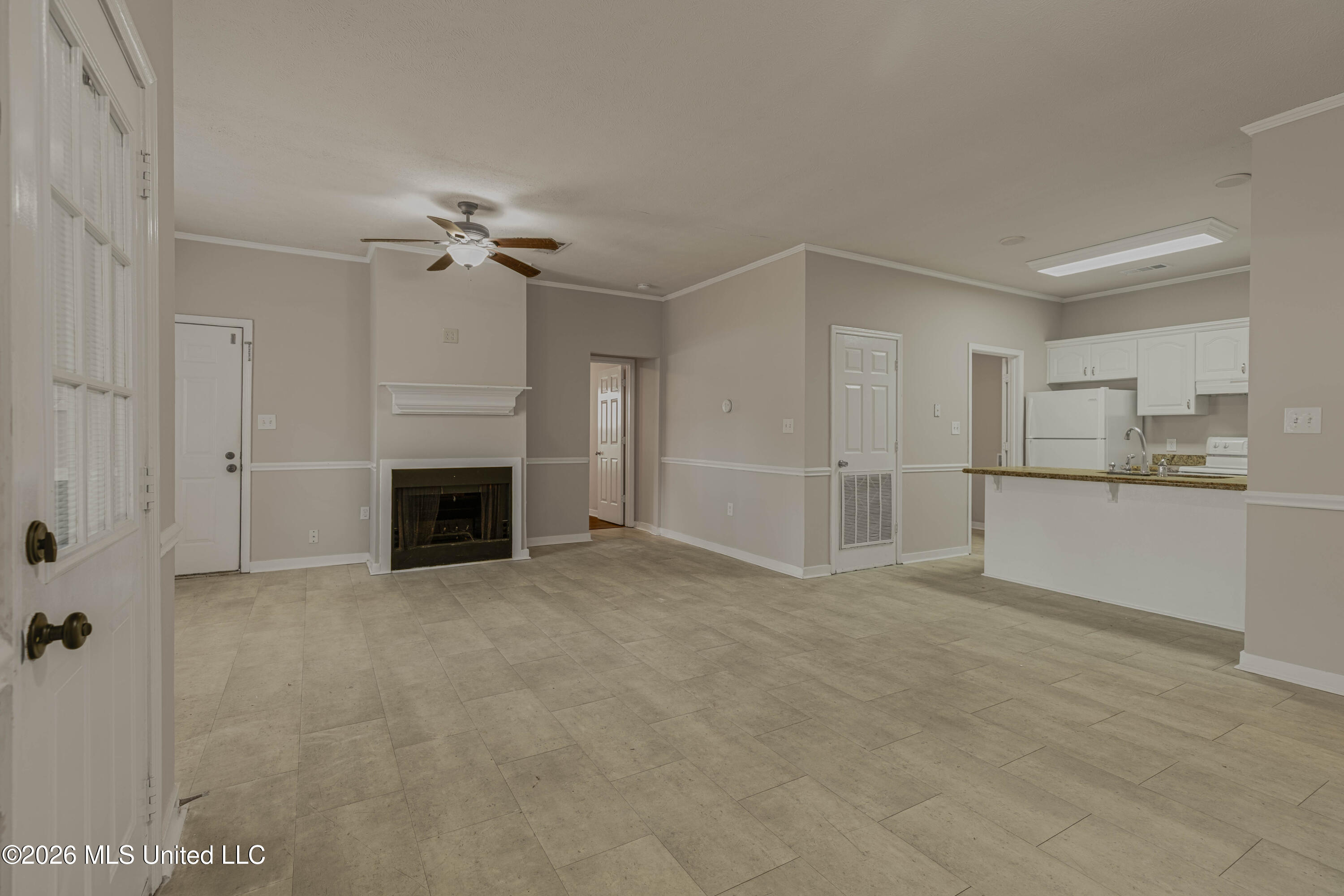 2012 Red Oak Drive Property Photo 7