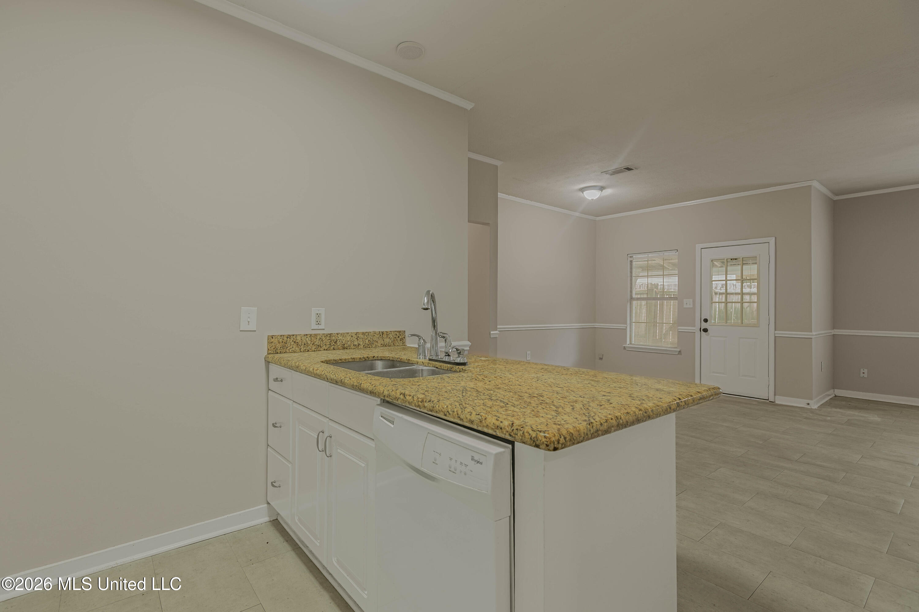 2012 Red Oak Drive Property Photo 12