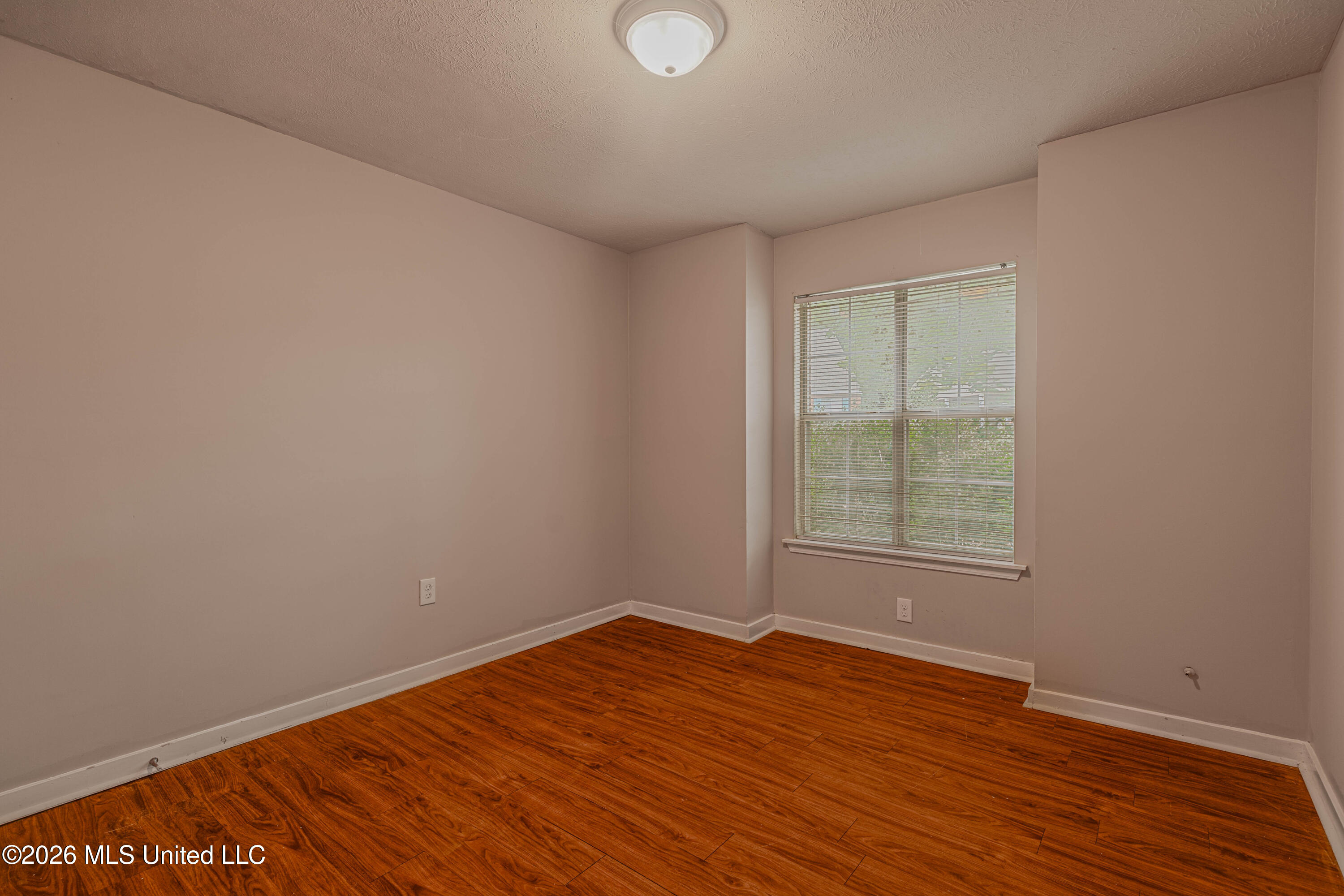 2012 Red Oak Drive Property Photo 15