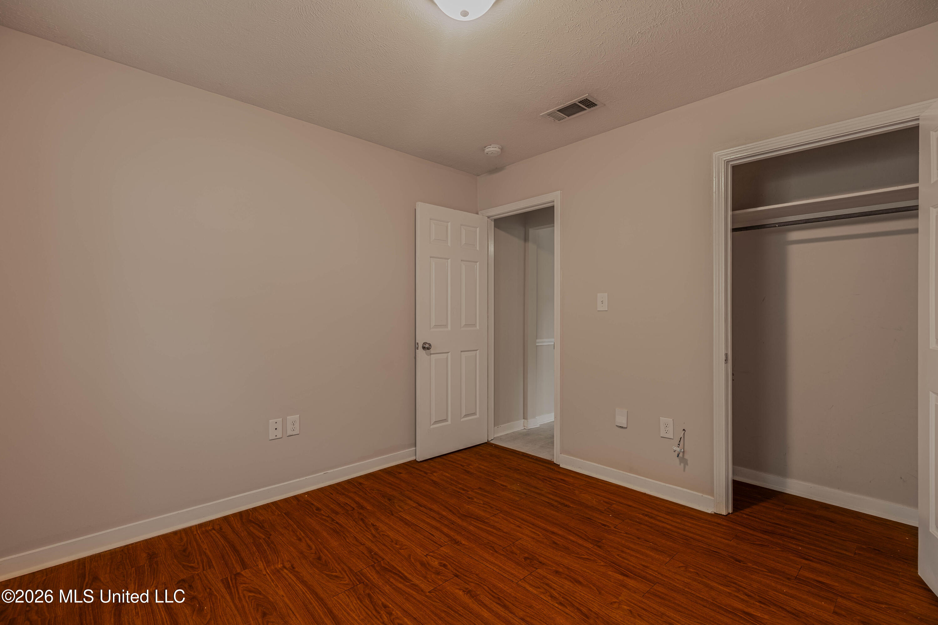 2012 Red Oak Drive Property Photo 16