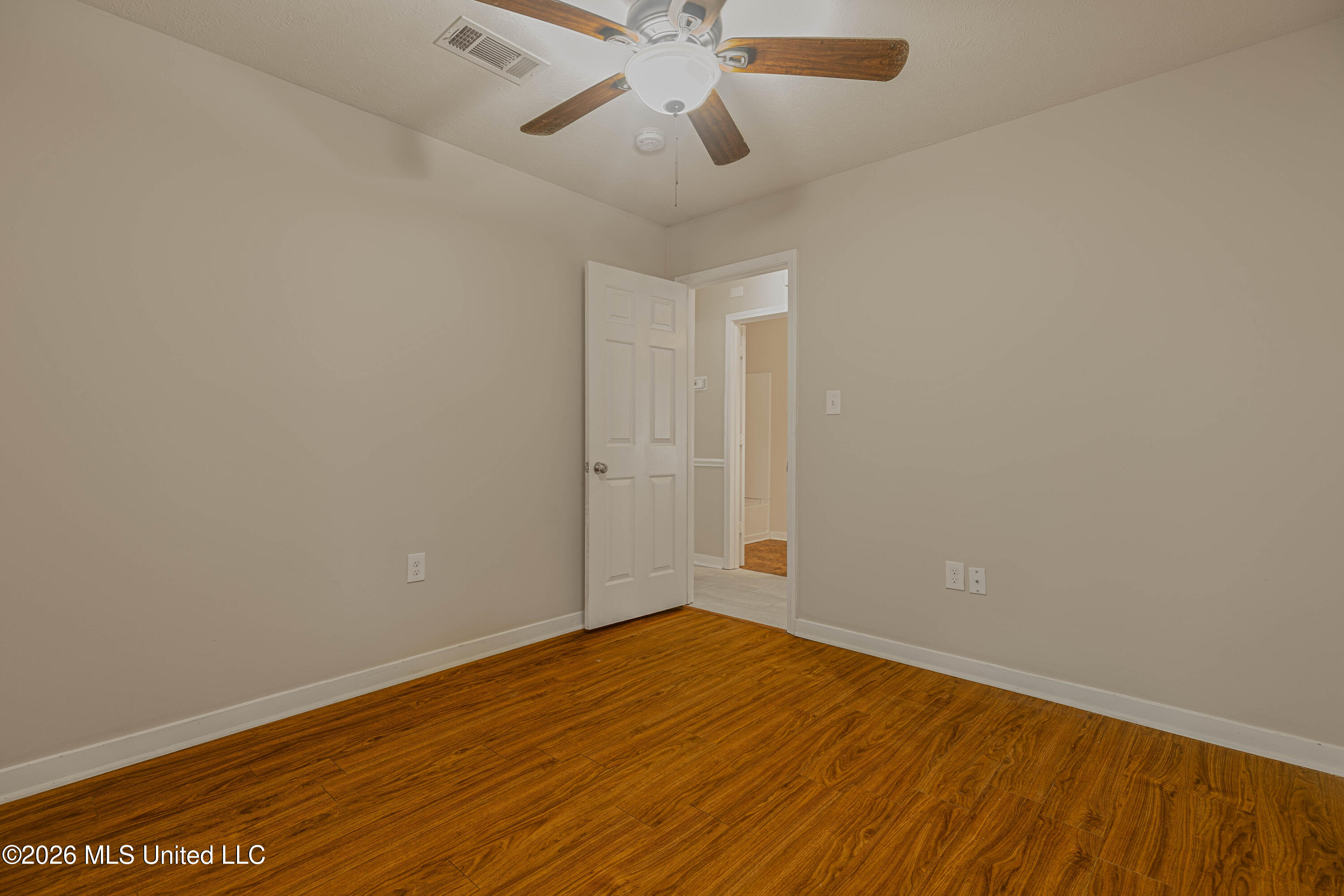 2012 Red Oak Drive Property Photo 20