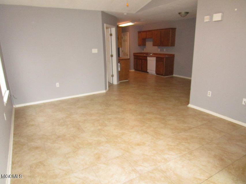 13190 Warren Drive Property Photo 4