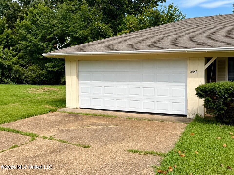 2056 Monaco Street Property Photo 4