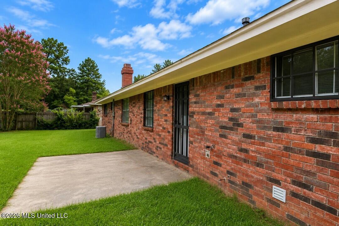 2056 Monaco Street Property Photo 16