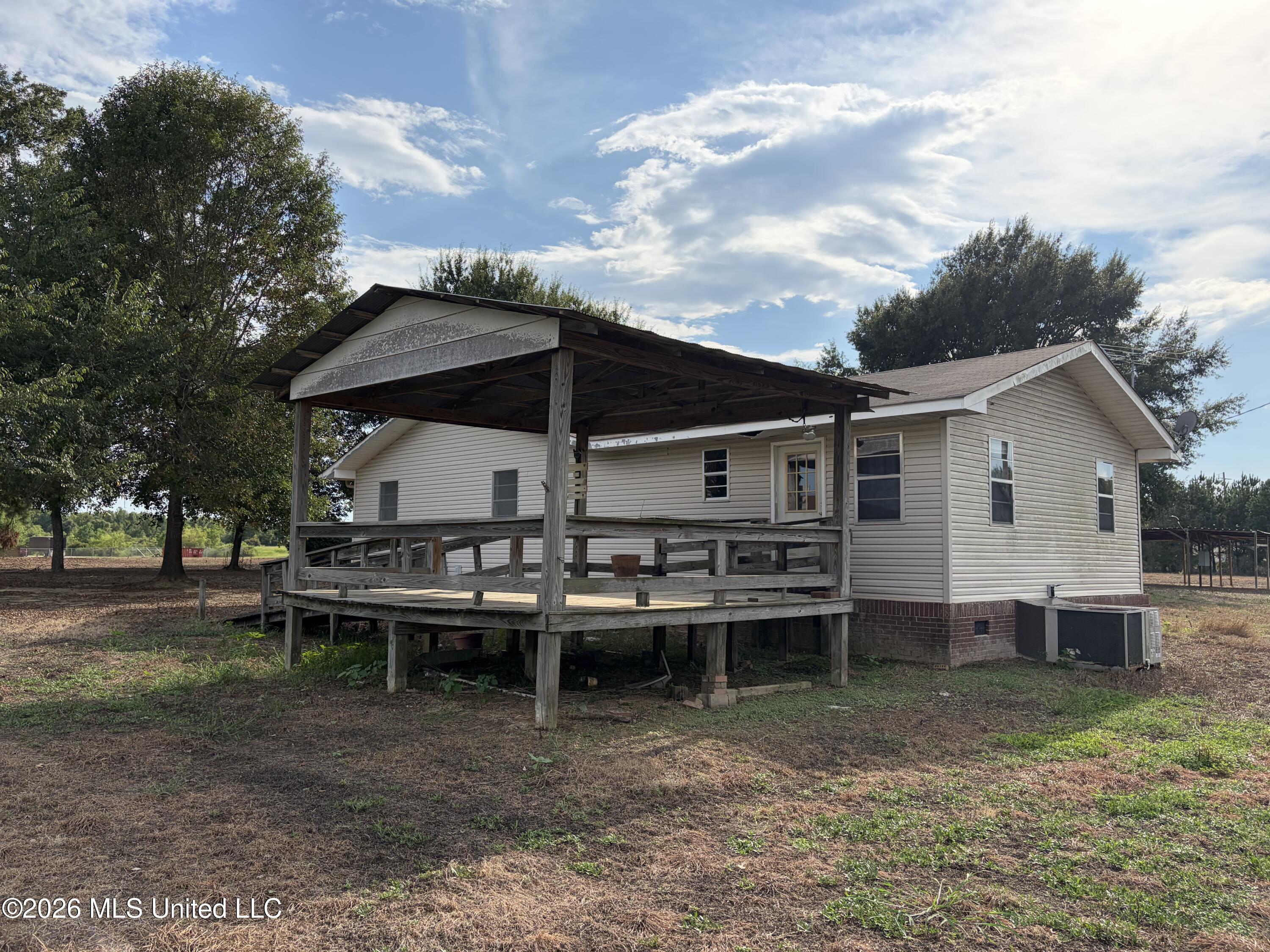 571 Church Road Property Photo 11