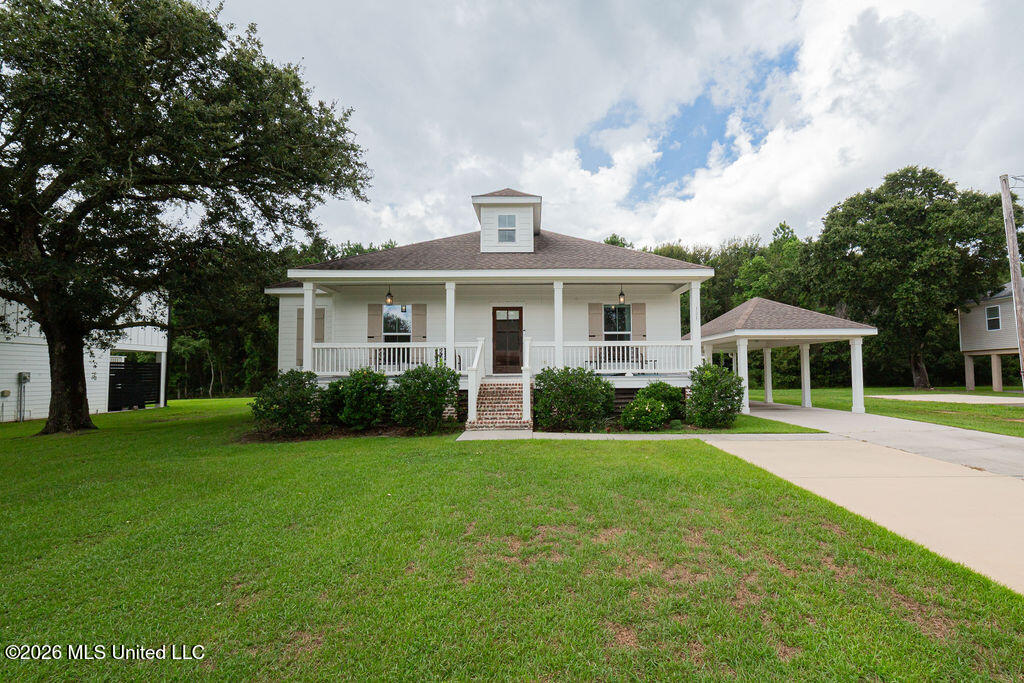 121 Mollere Drive Property Photo 1