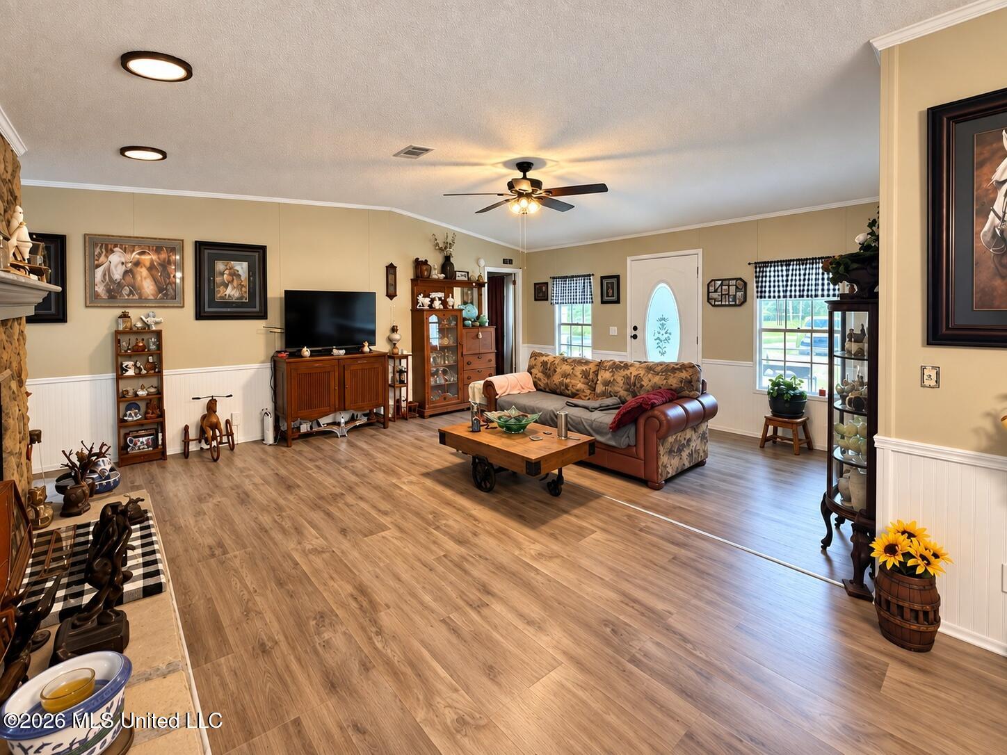 143a Pre Eddy Road Property Photo 4