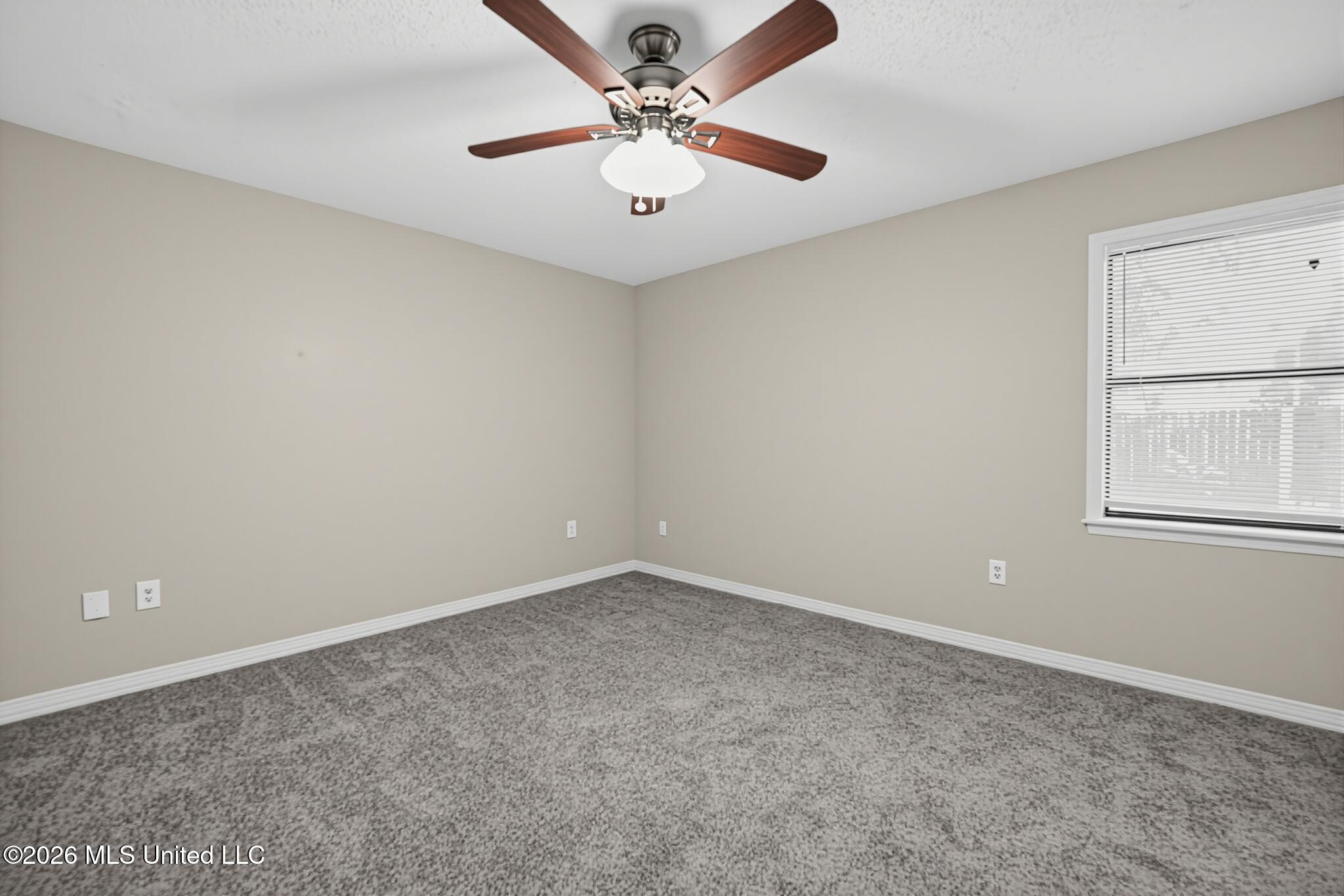 2046 Beechwood Boulevard Property Photo 13