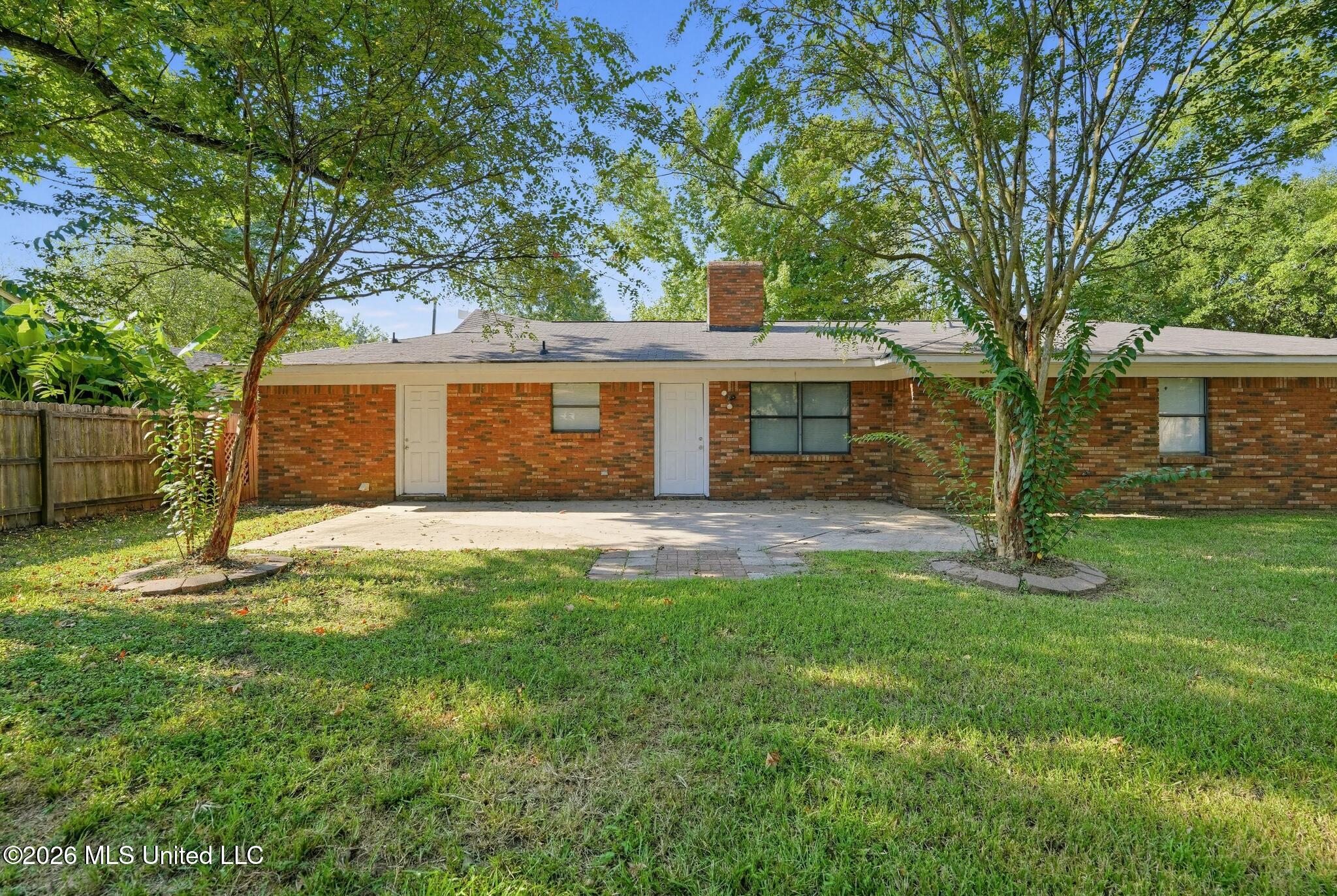 2046 Beechwood Boulevard Property Photo 20