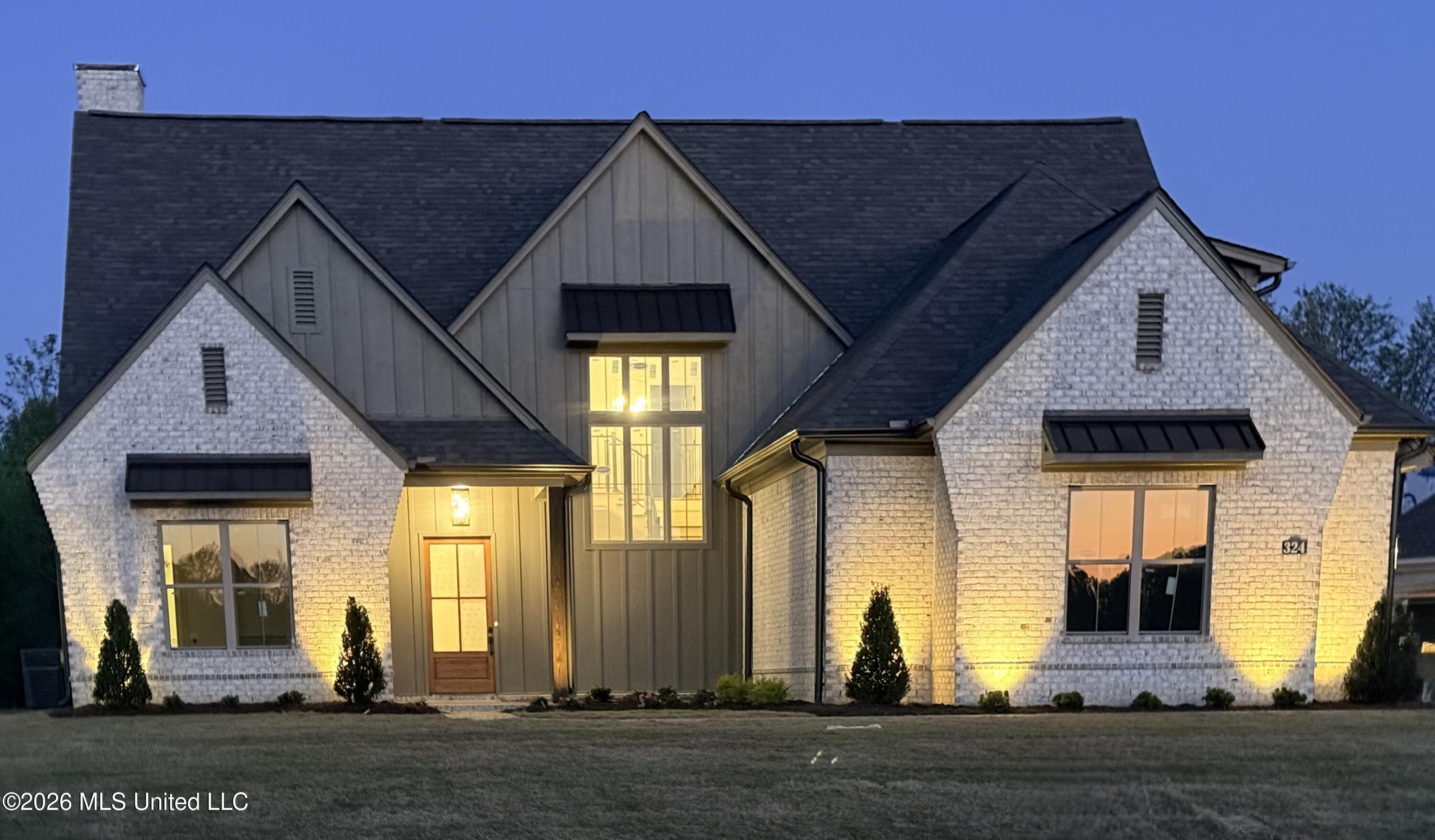 324 Oakworth Drive Property Photo 1