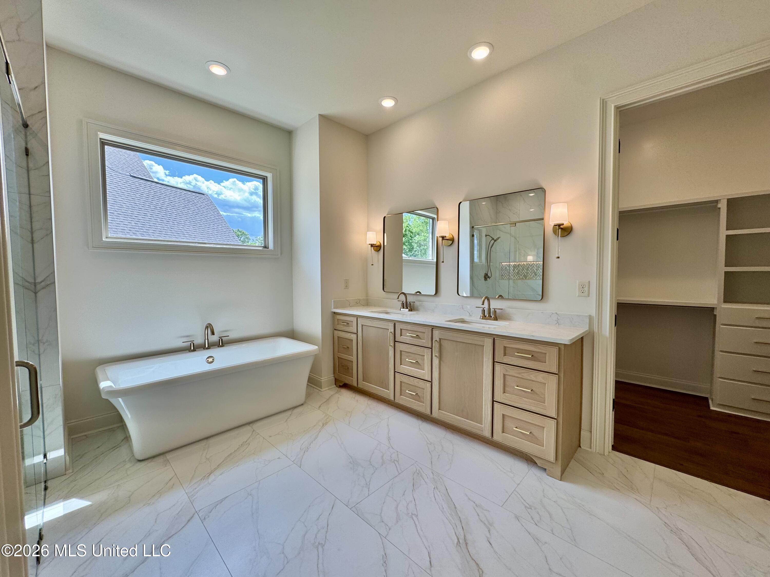 324 Oakworth Drive Property Photo 40