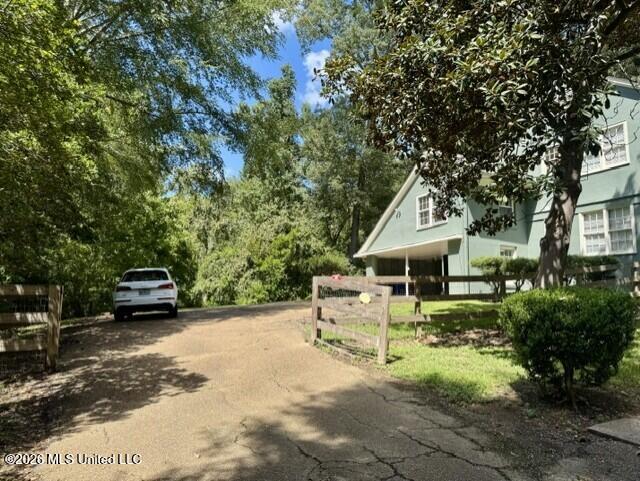 104 Dana Road Property Photo 5