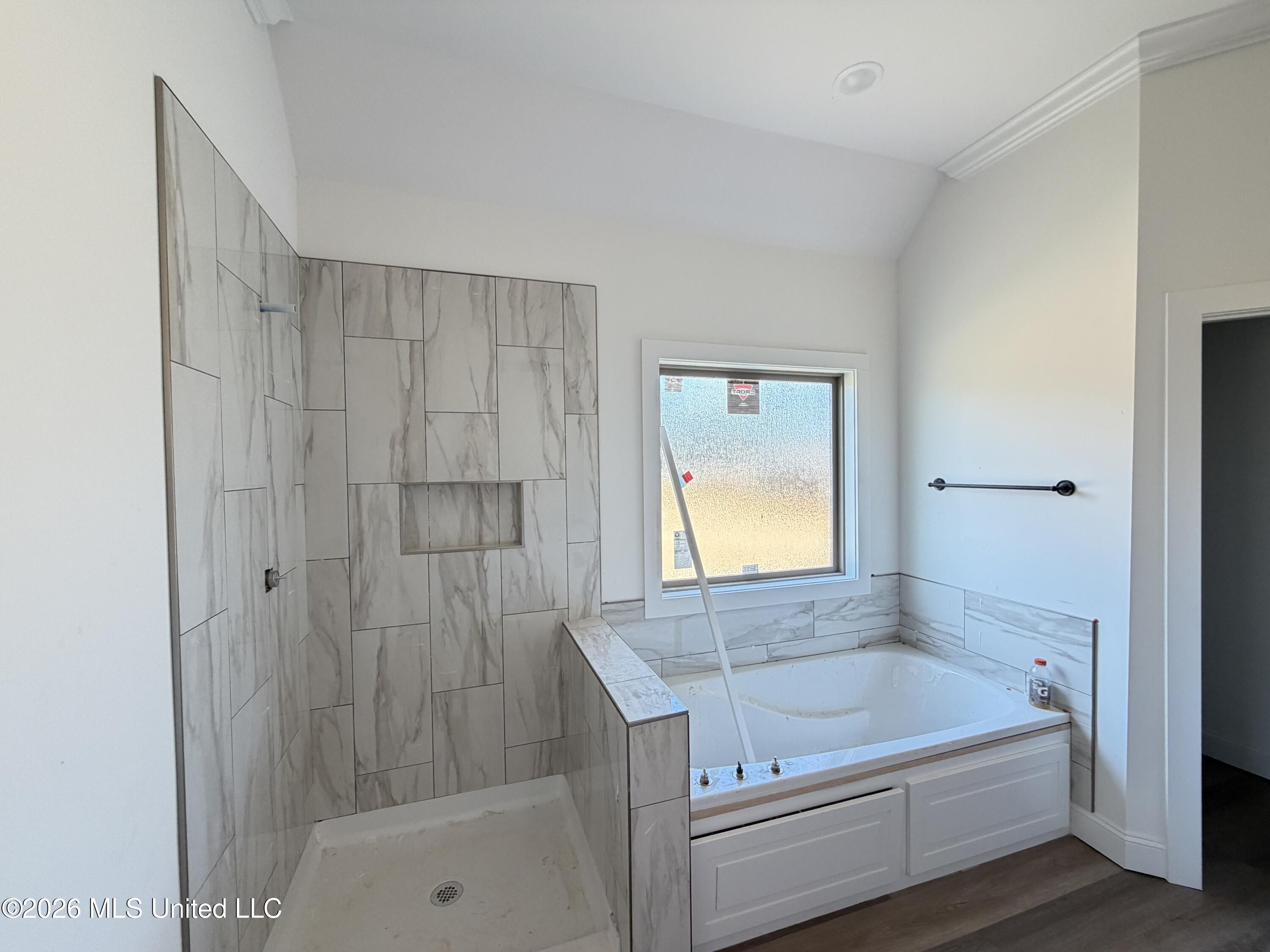 313 Brookfield Circle Property Photo 18
