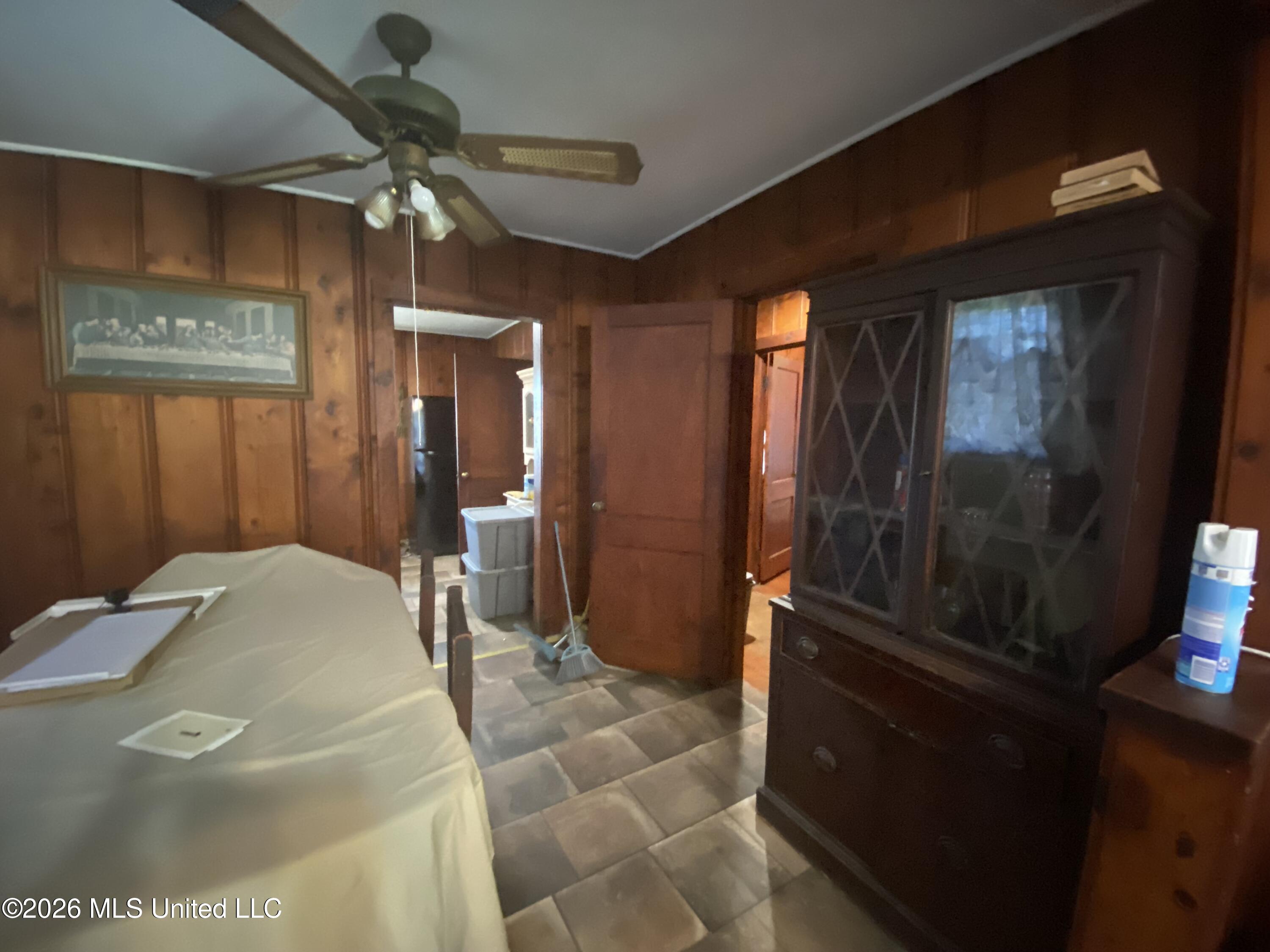 402 S Spruce Street Property Photo 9