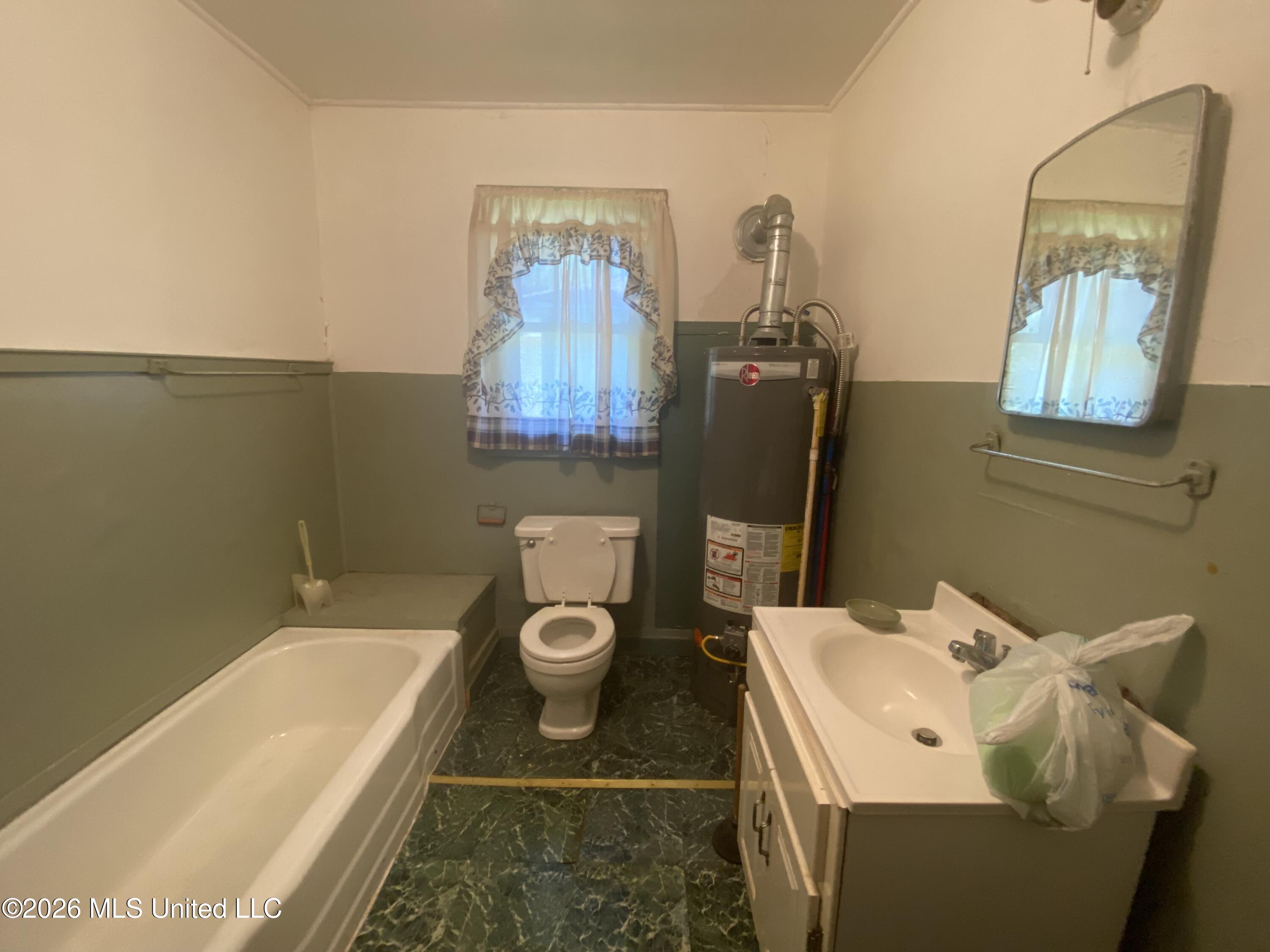 402 S Spruce Street Property Photo 15