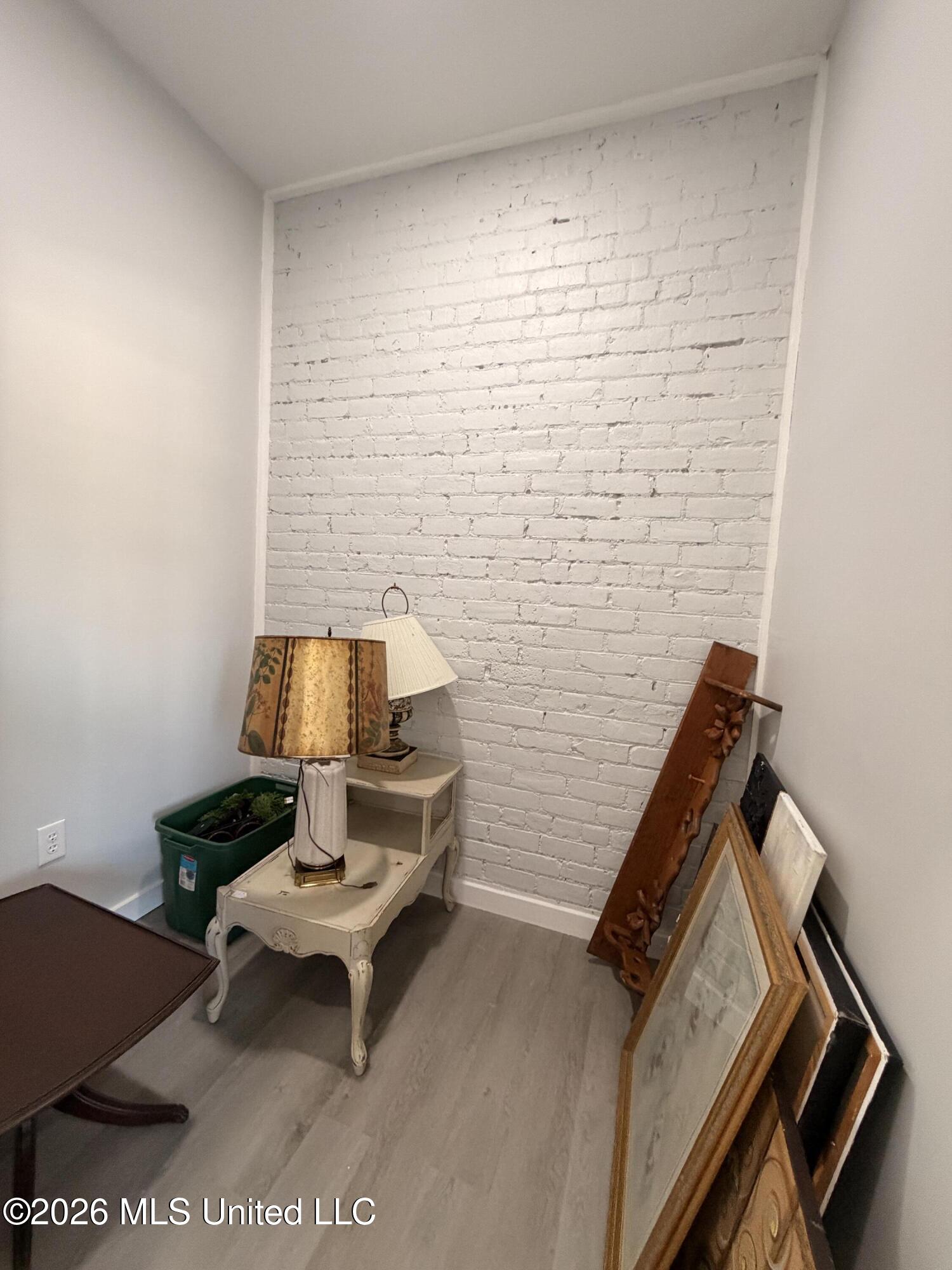 1014 Robb St Property Photo 6