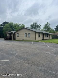 3823 S Siwell Road Property Photo 2