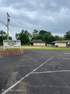 3823 S Siwell Road Property Photo 4