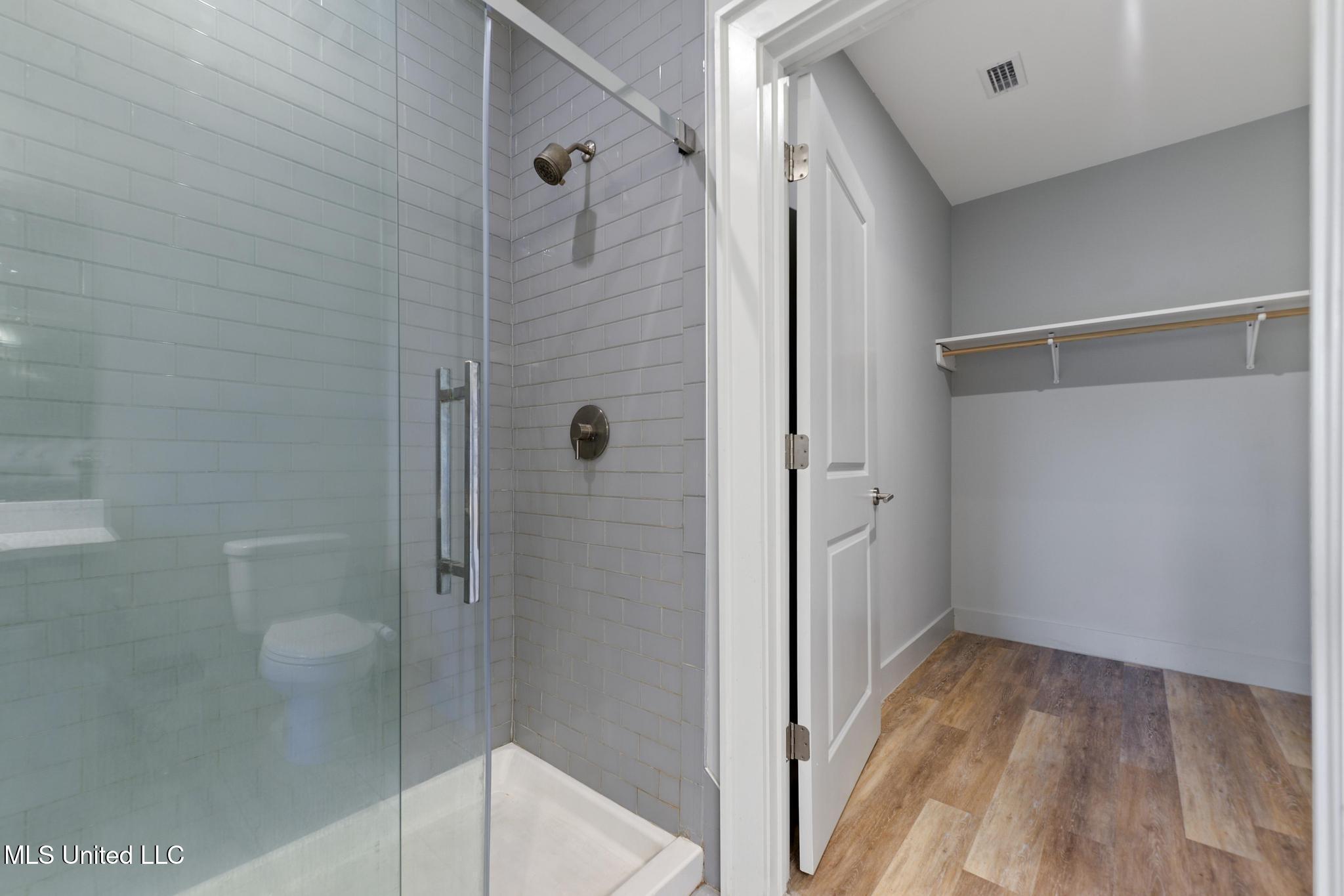 2501 Bienville Boulevard Property Photo 3