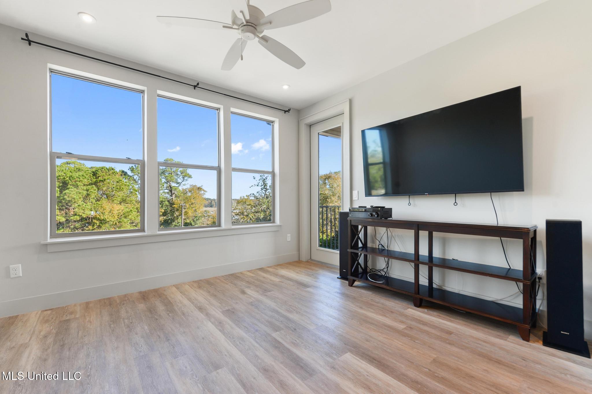 2501 Bienville Boulevard Property Photo 8