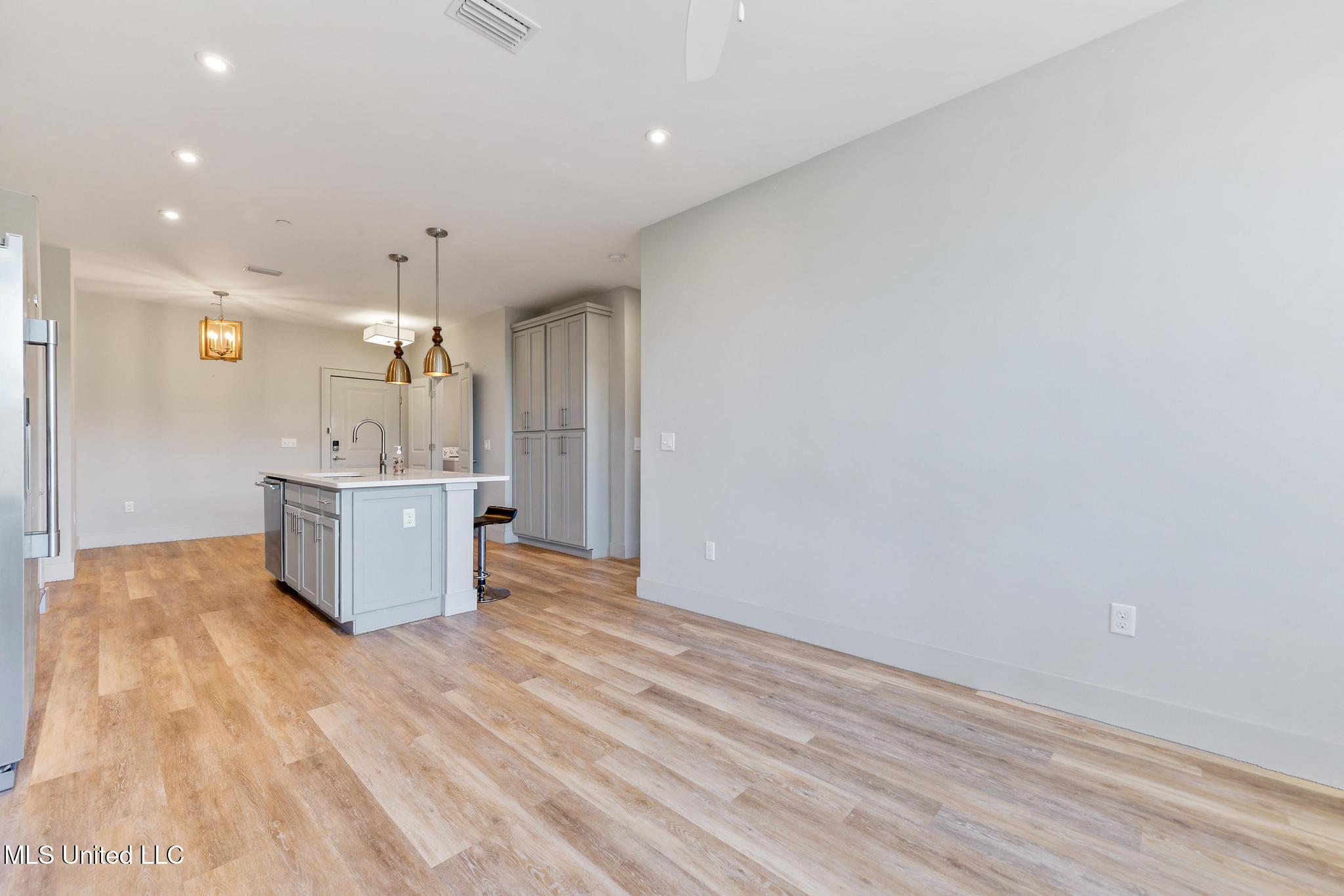 2501 Bienville Boulevard Property Photo 10