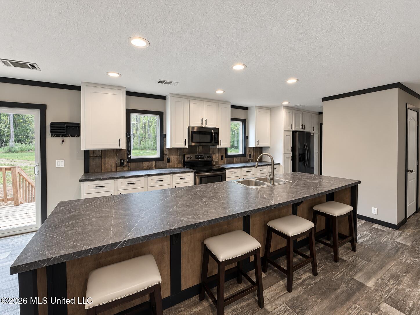 4350 Thyatira Tyro Property Photo 4