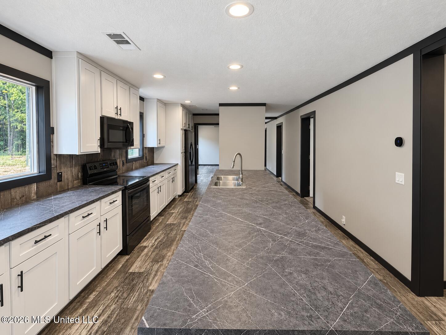 4350 Thyatira Tyro Property Photo 5