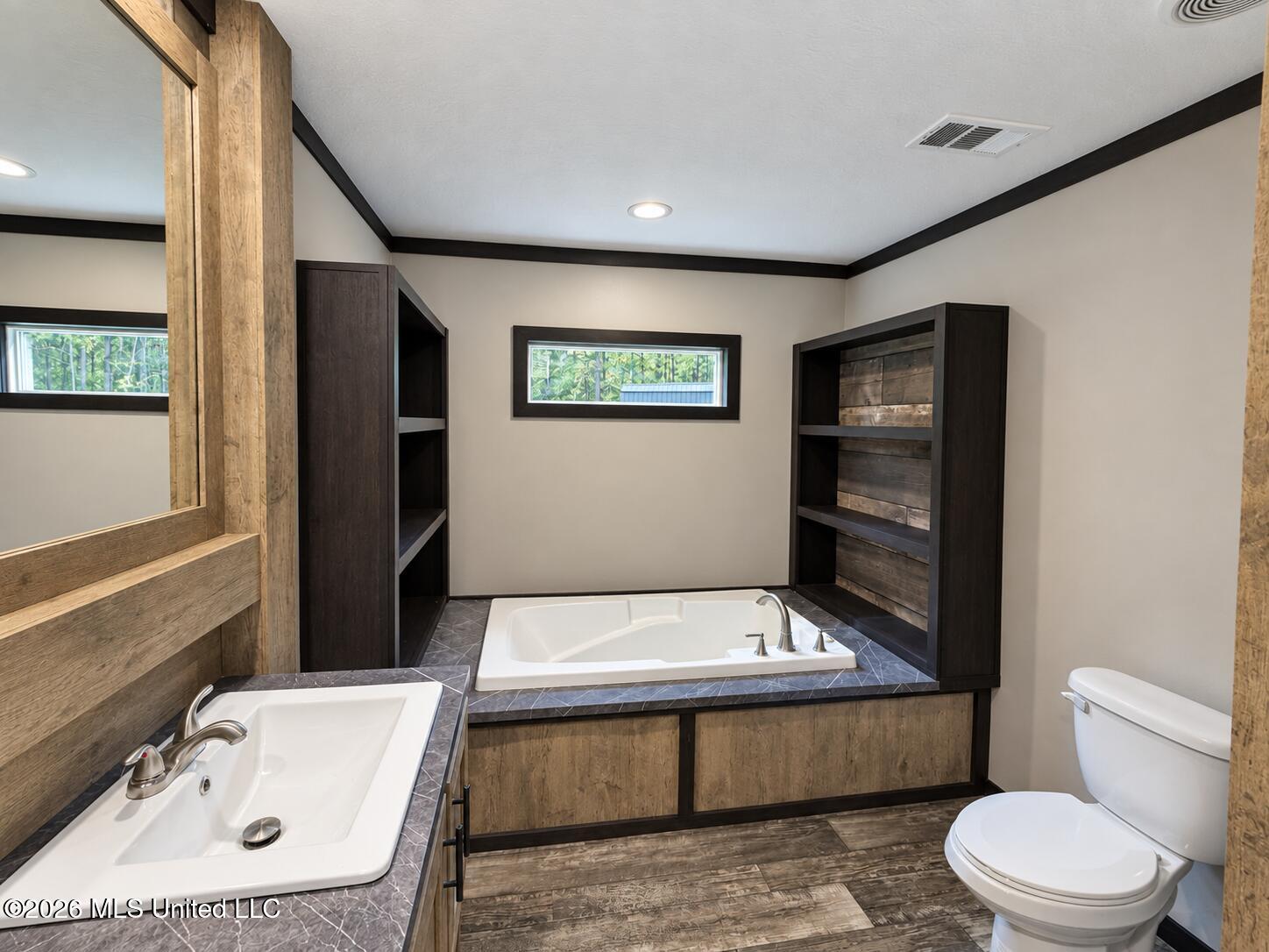 4350 Thyatira Tyro Property Photo 10