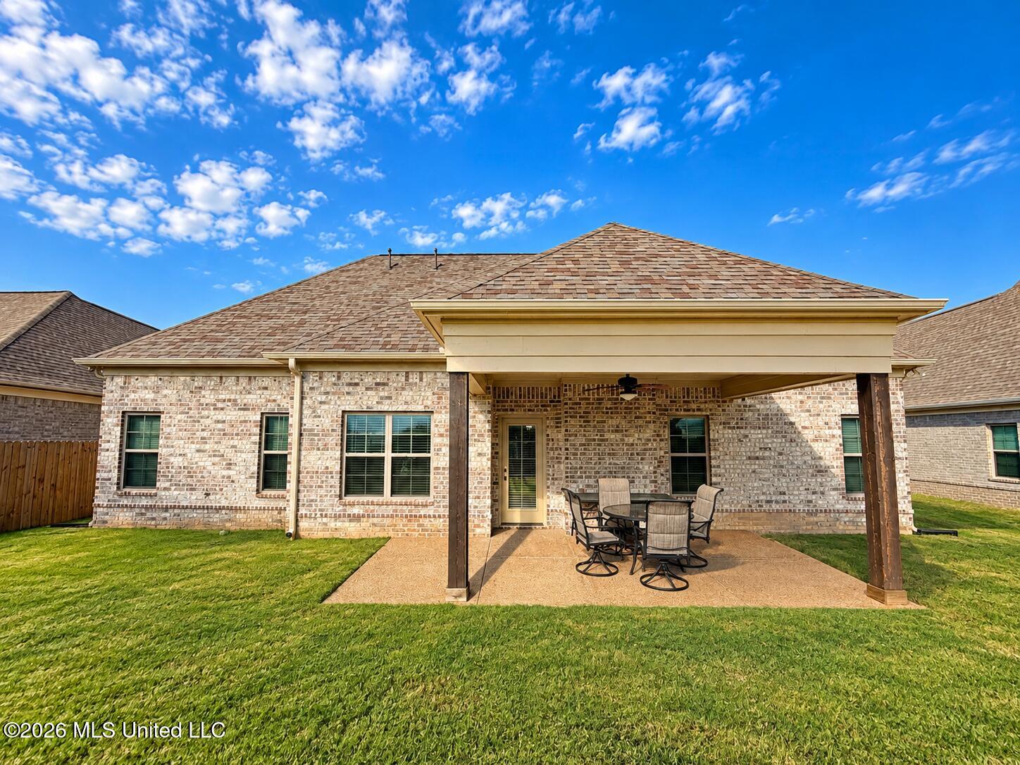 3776 Andreas Drive Property Photo 4