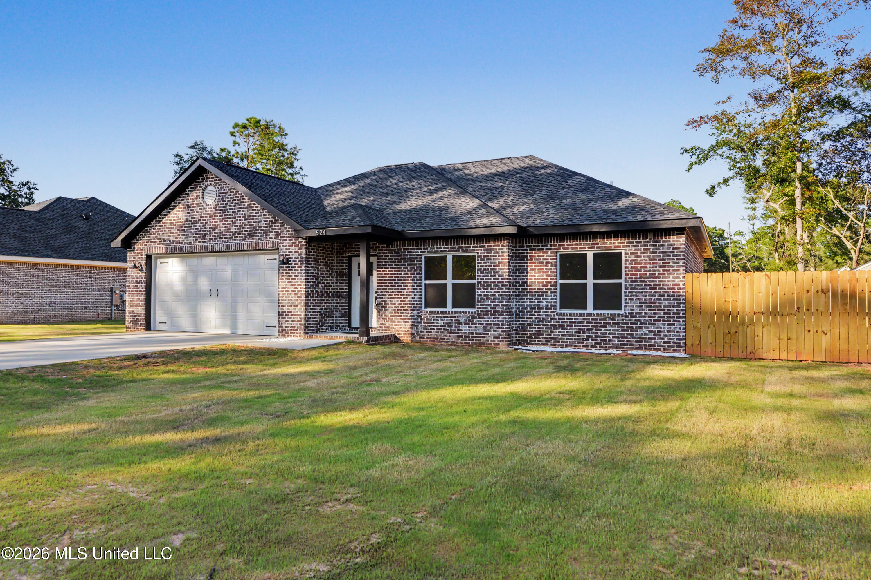 524 Plum Street Property Photo 2