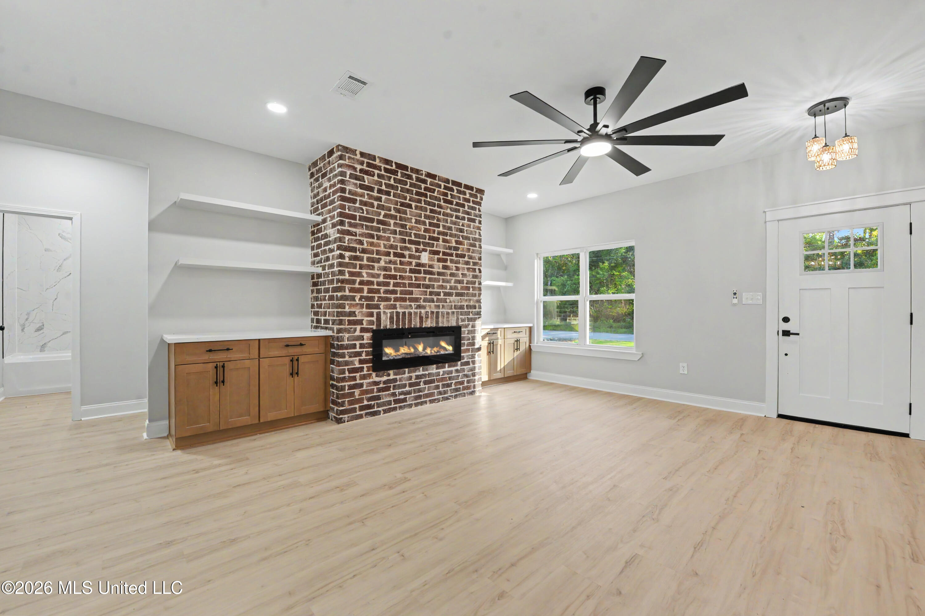 524 Plum Street Property Photo 3