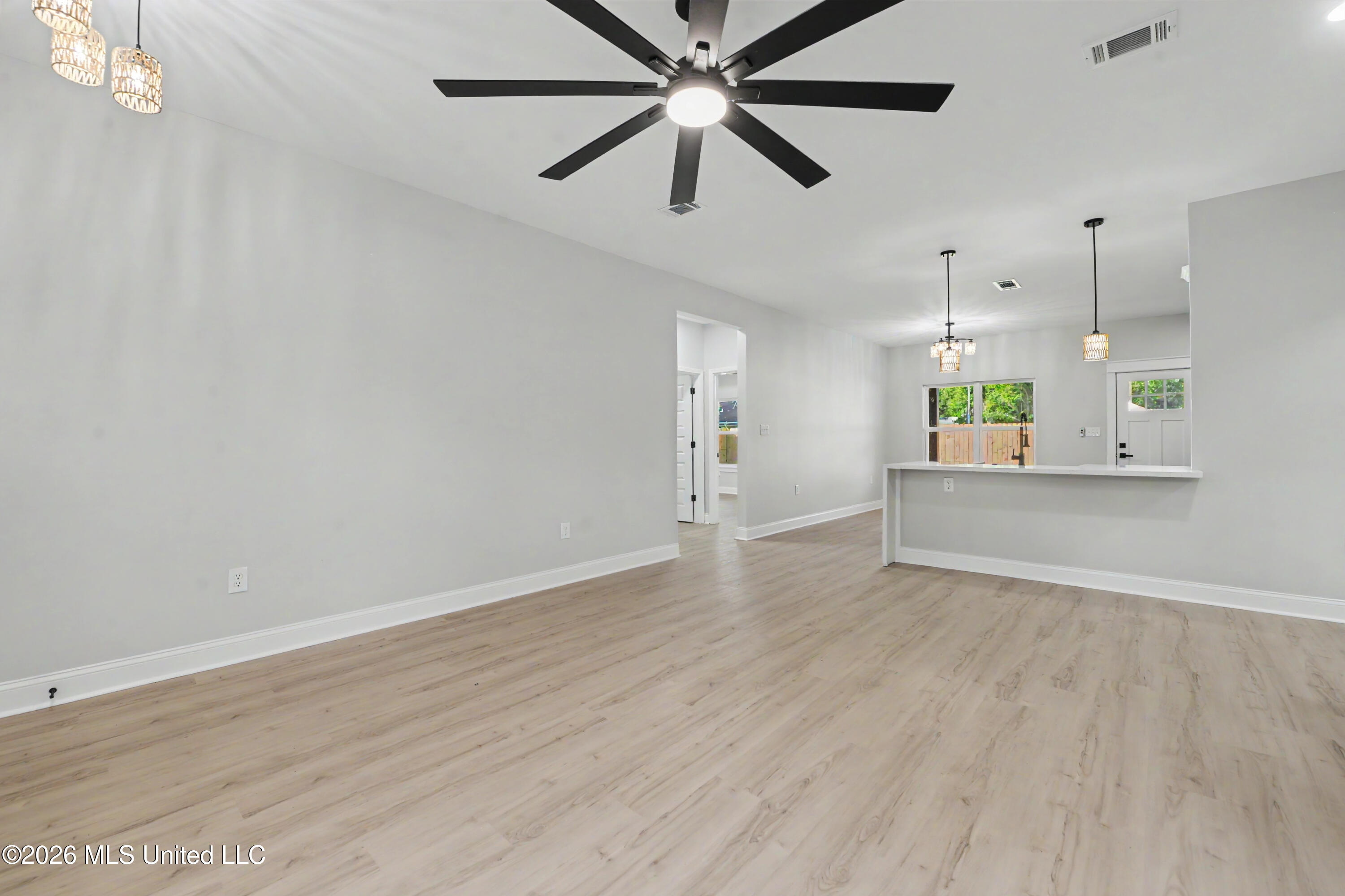 524 Plum Street Property Photo 5