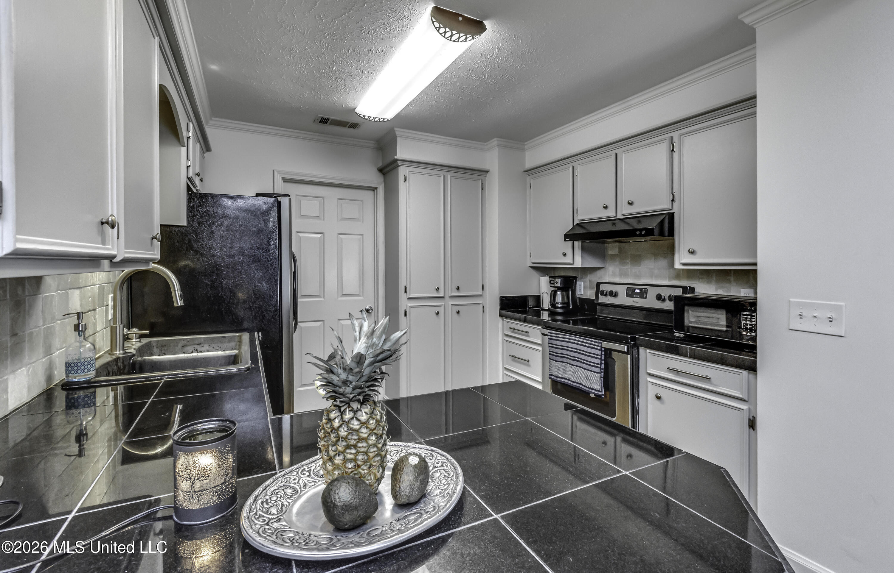 226 Waterwood Drive Property Photo 13